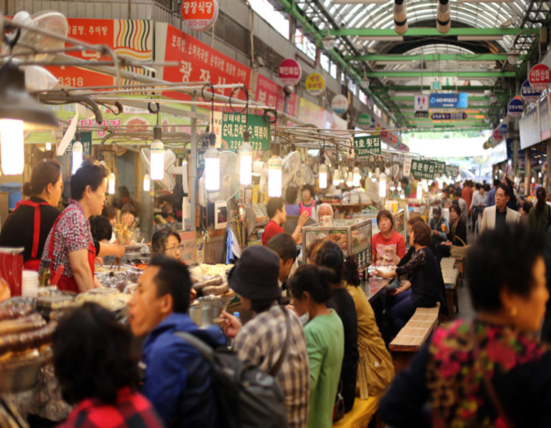 Roots of Seoul Walking tour: Jongmyo, Jogyesa & Gwangjang Market - Thumbnail 55