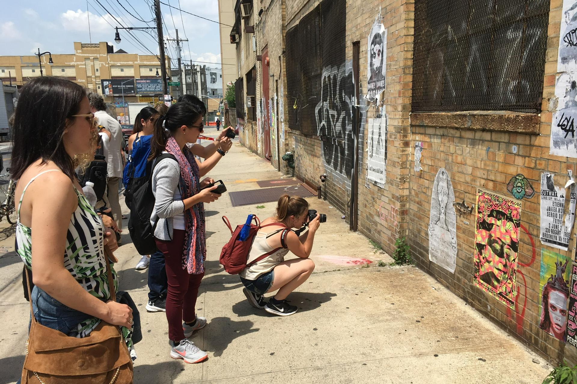 Graffiti and Street Art Walking Tour in Brooklyn - Thumbnail 6