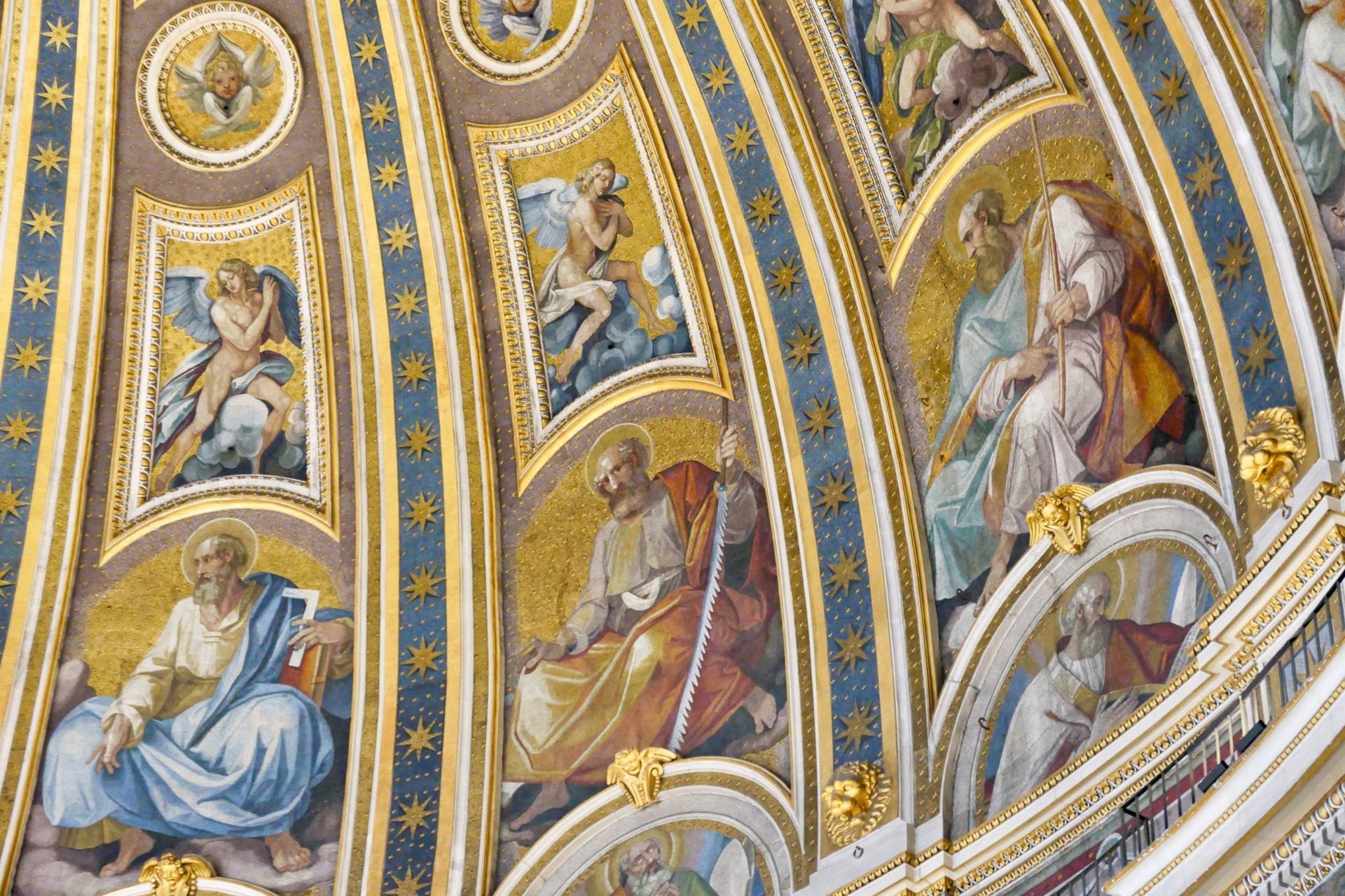 St. Peter's Basilica tour from the top to the underground in Rome - Thumbnail 6