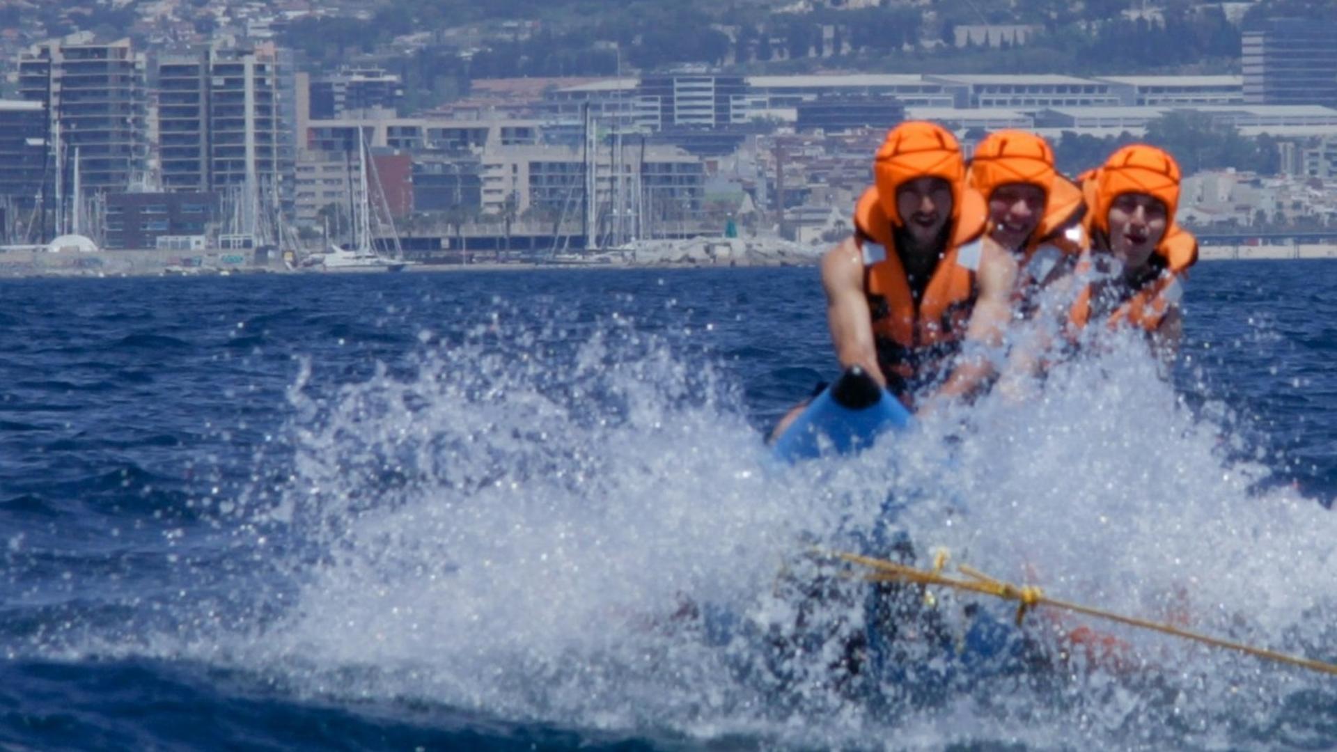 Banana boat challenge experience in Barcelona - Thumbnail 3