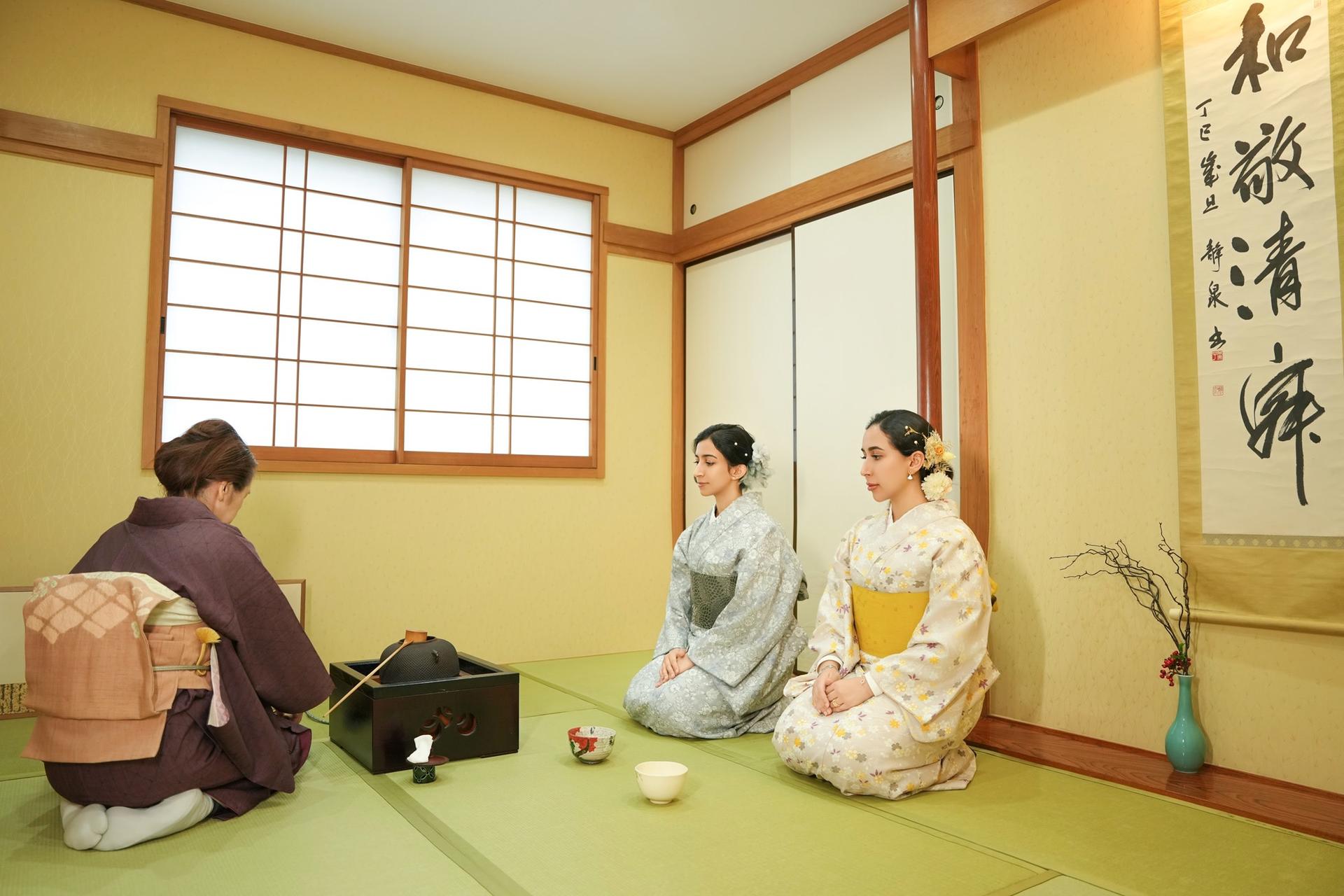 Tokyo Asakusa Kimono & Tea Ceremony Experience - Image 1