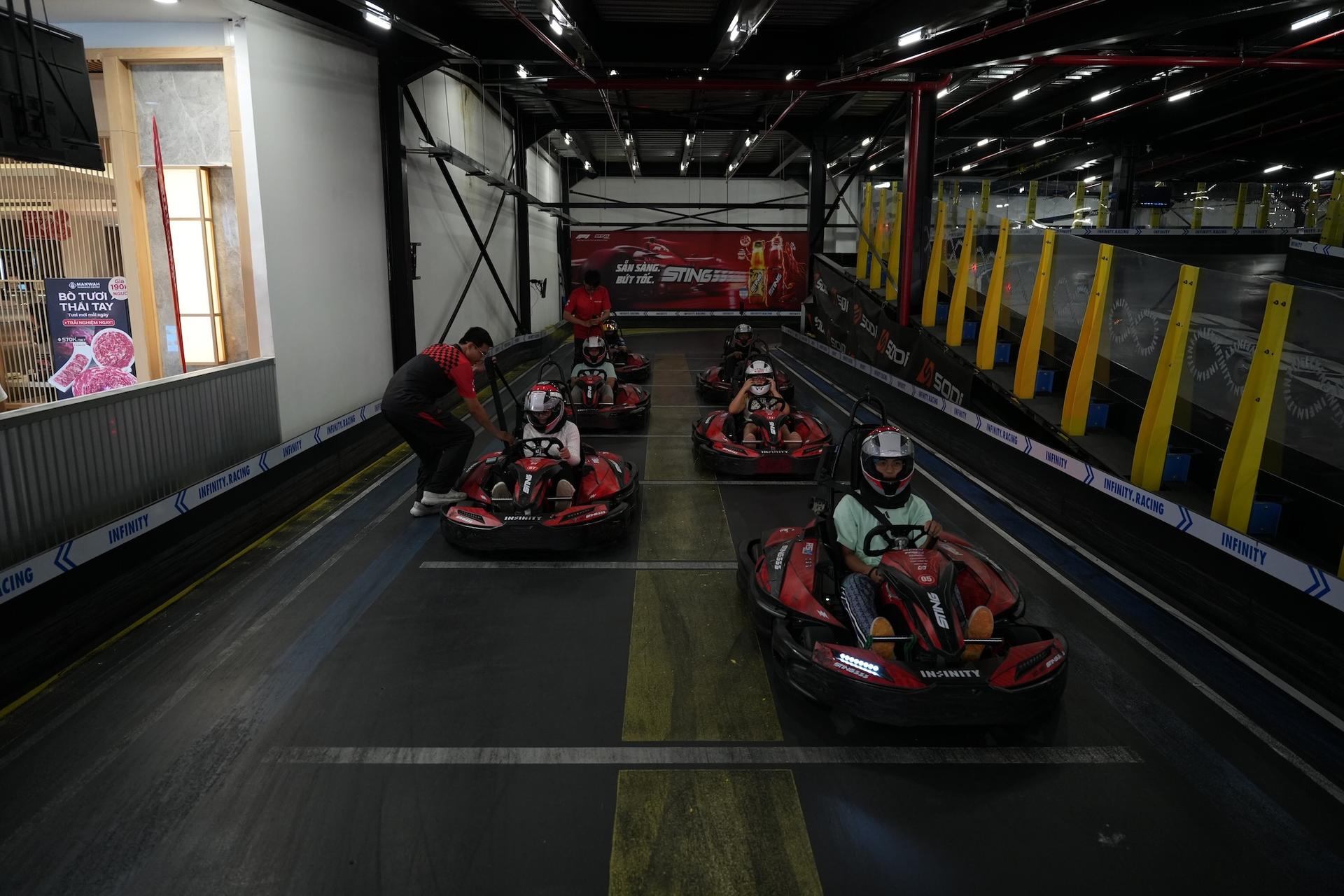 Indoor Go Karting at Infinity Racing, Ho Chi Minh City - Thumbnail 5