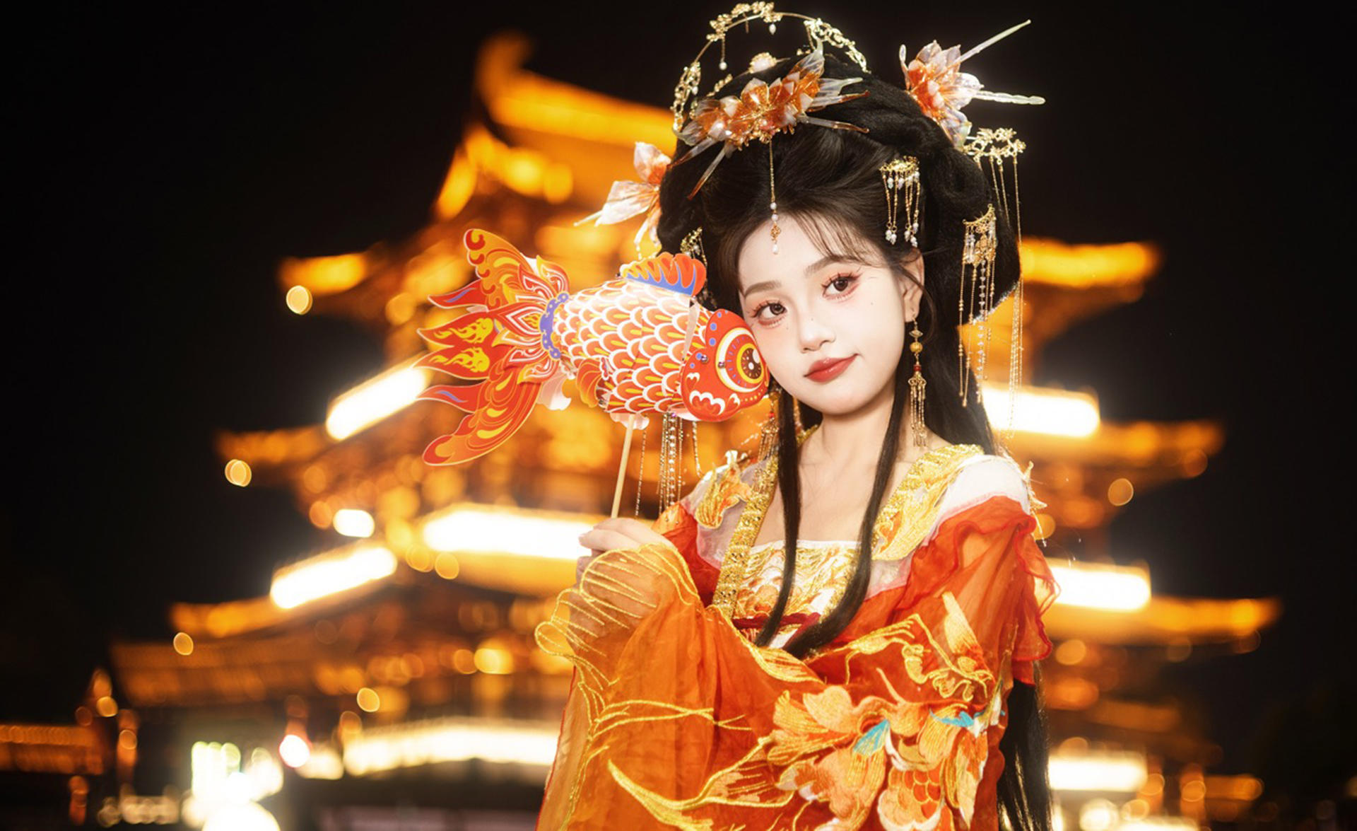 Shanghai Yu Garden Traditional Chinese Costume Hanfu Qipao Experience (Hanfu Rental/Makeup/Photography) - Thumbnail 5