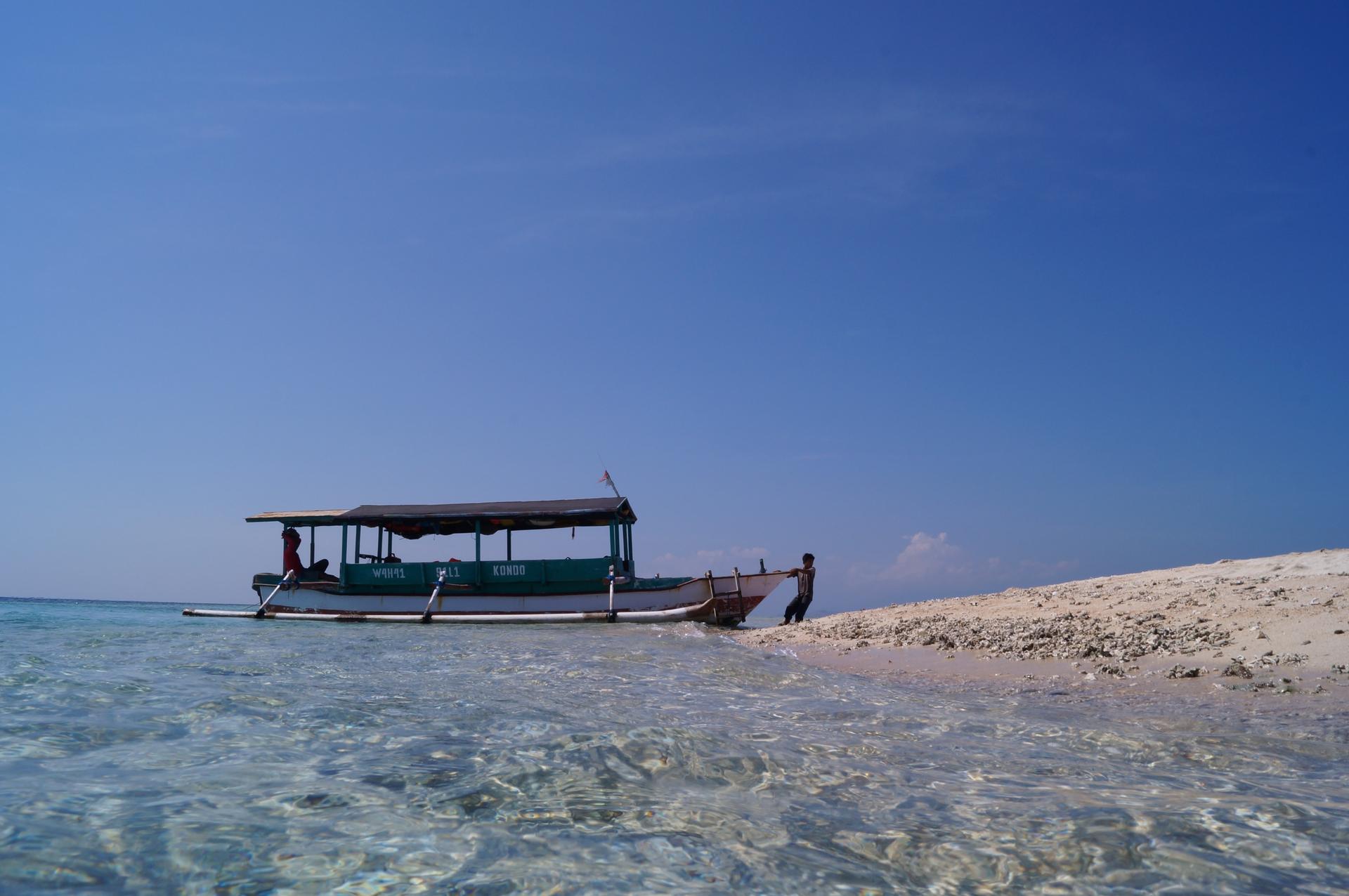 Lombok Gili Kondo & Gili Kapal Full-Day Private Island Hopping Tour - Thumbnail 2