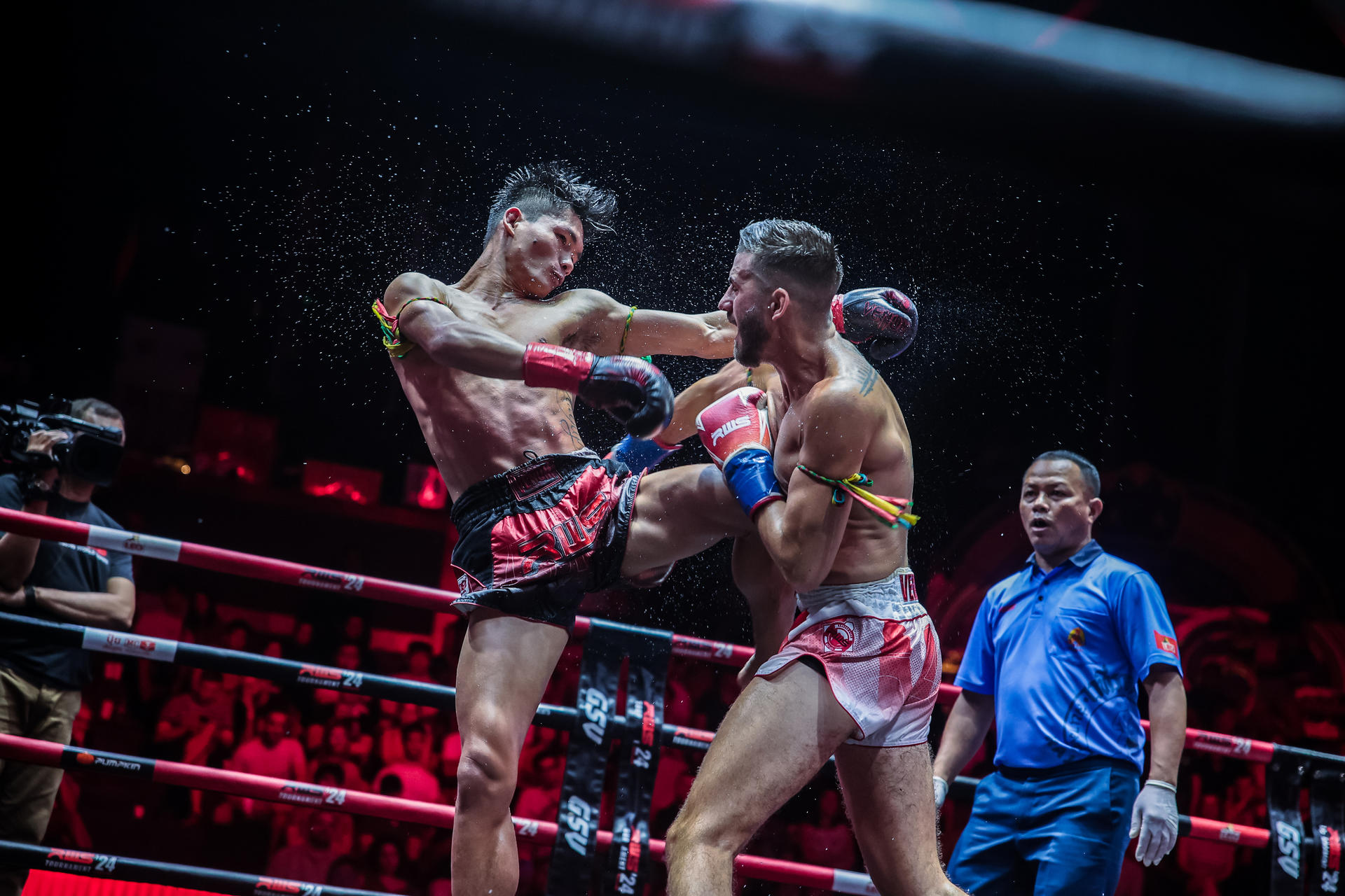 [Official] Muay Thai (Boxing) Match at Rajadamnern Stadium - Thumbnail 2