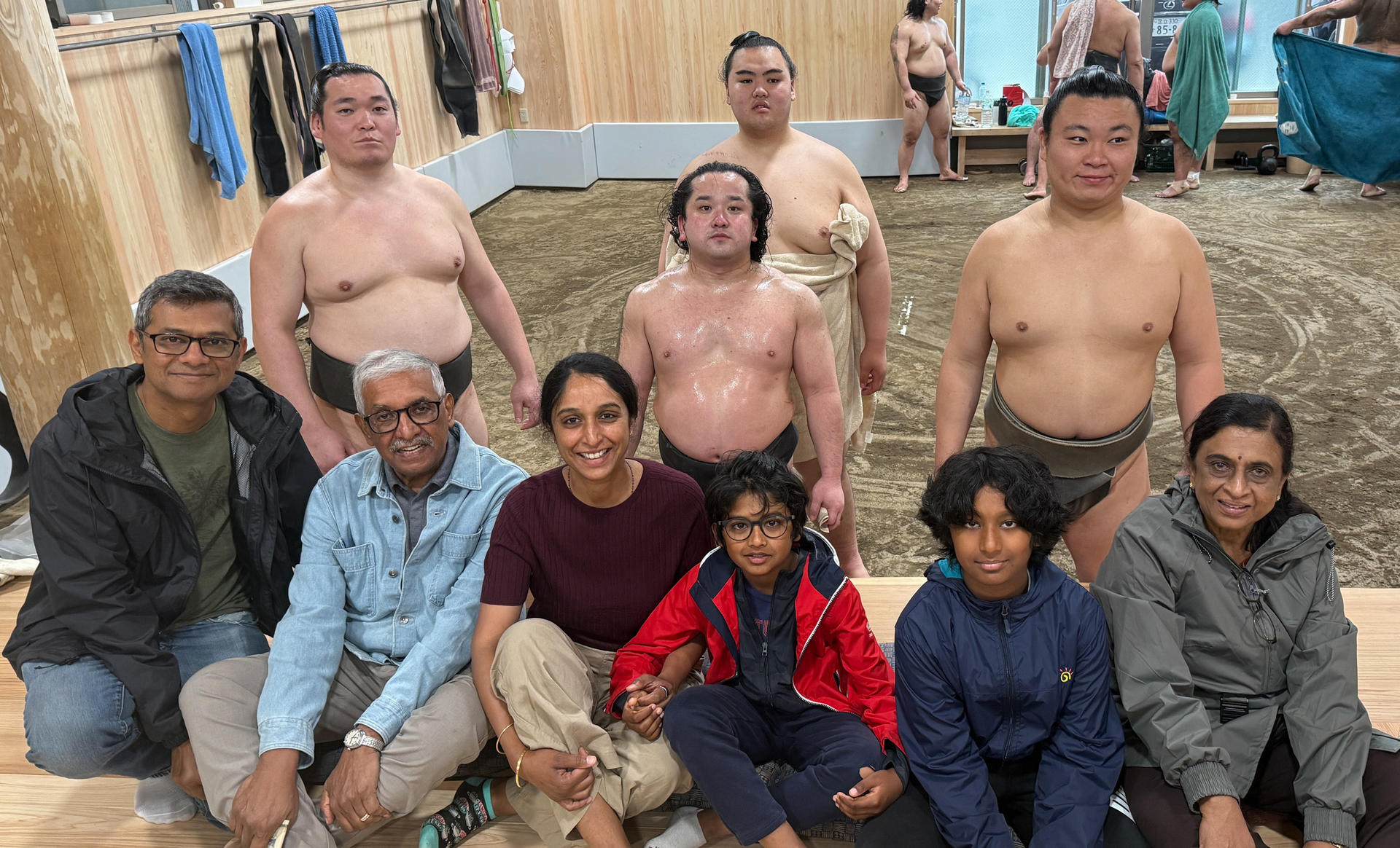 Tokyo Real Sumo Morning Practice with Expert Reporter - Thumbnail 35