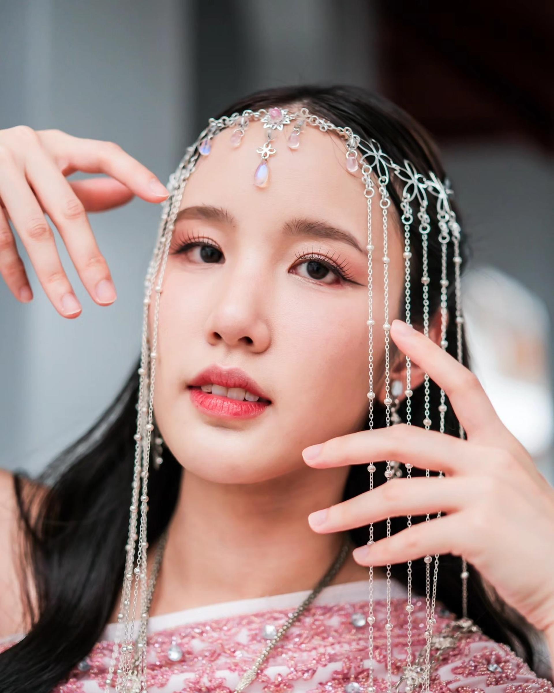 Thai Costume Rental Bangkok by Absolute Thai - Thumbnail 6