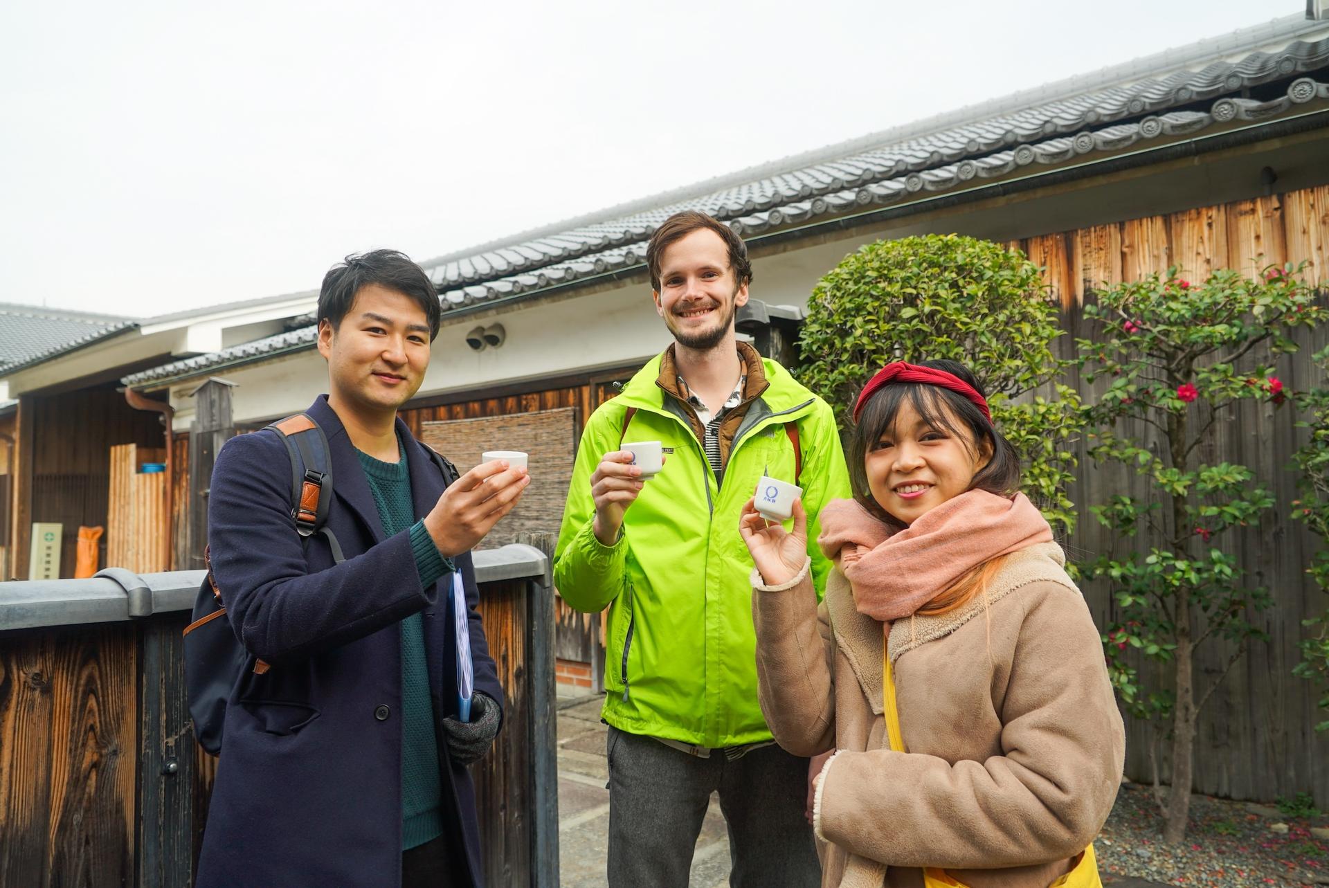 Kyoto Sake Tour in Fushimi: 18 Sake Tastings & Historic Breweries - Thumbnail 6