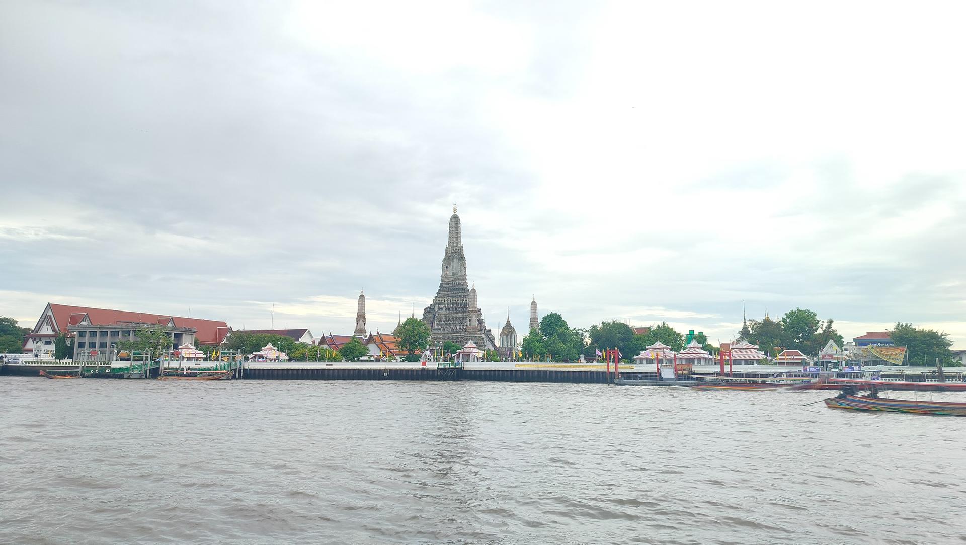 Bangkok Chao Phraya & Wat Arun 3-Hour Tour with Longtail Boat - Thumbnail 4