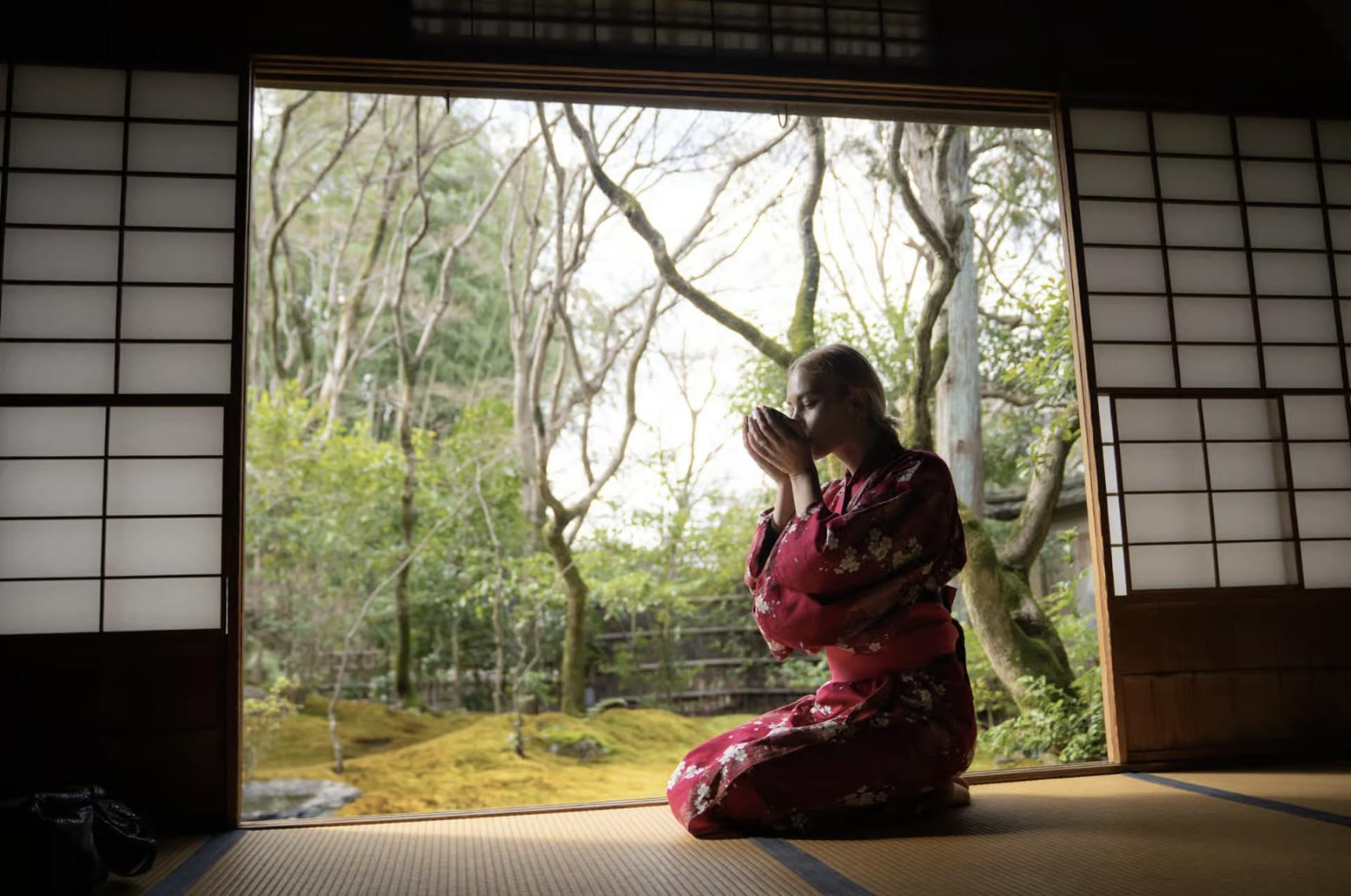 Kyoto: Zen Meditation at a Private Temple with a Monk - Thumbnail 8