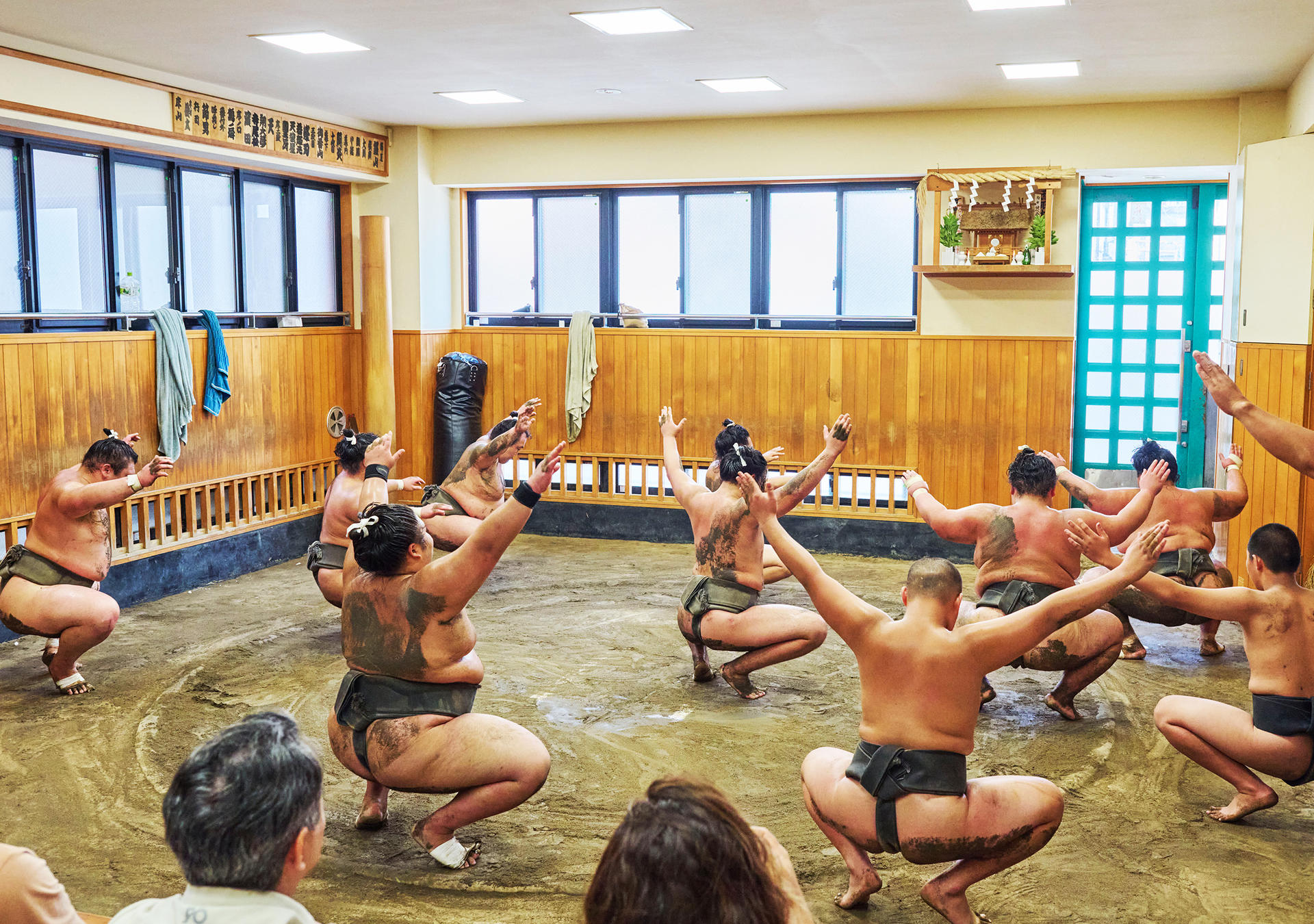 Tokyo: Sumo Morning Practice Viewing Tour at a Real Stable - Thumbnail 6