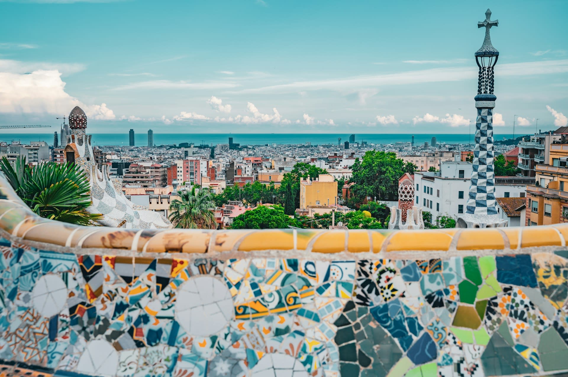Barcelona: Park Güell Expert Guided Tour - Thumbnail 3
