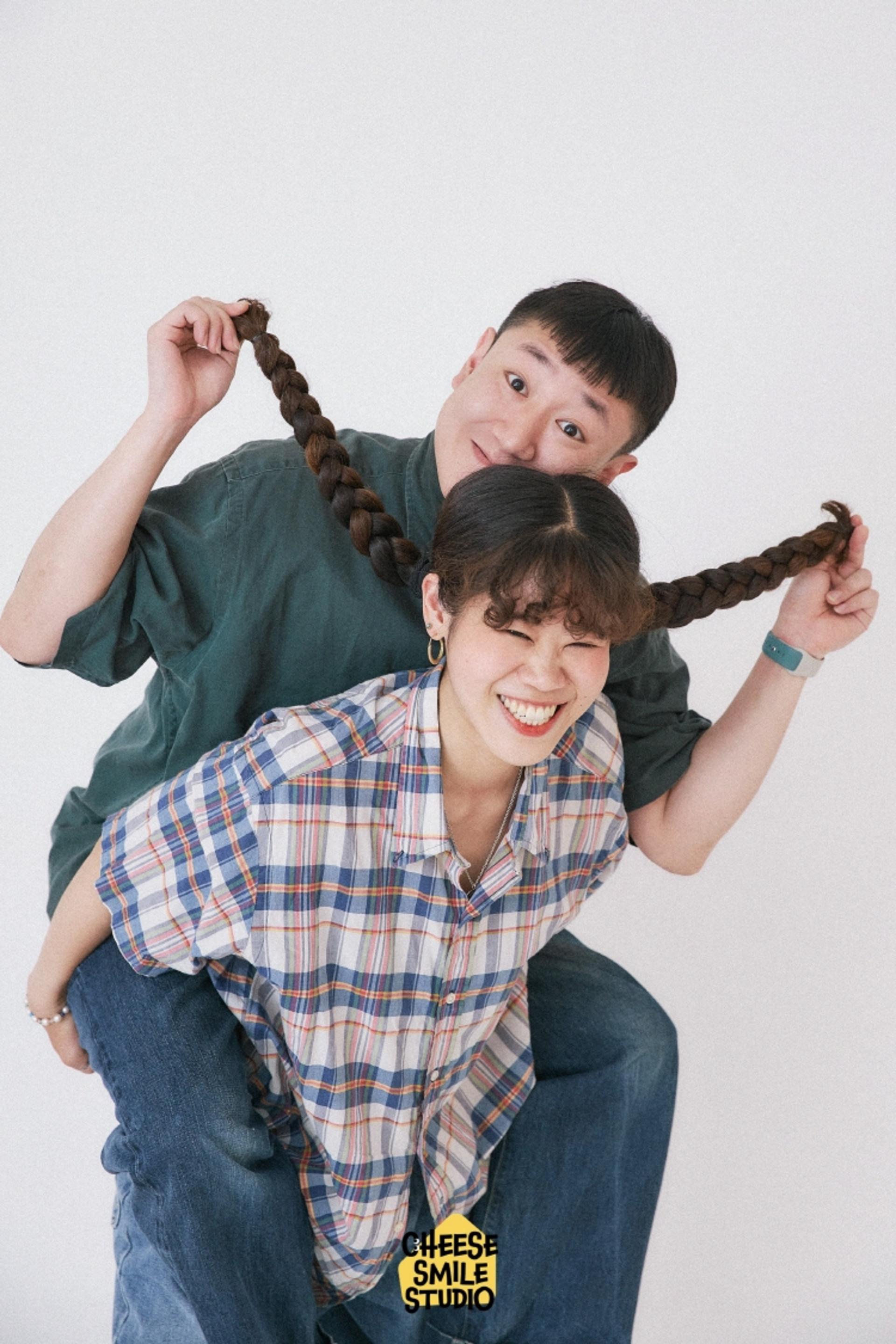  Cheese Smile Studio Self Photoshoot Experience in Bukchon - Thumbnail 4