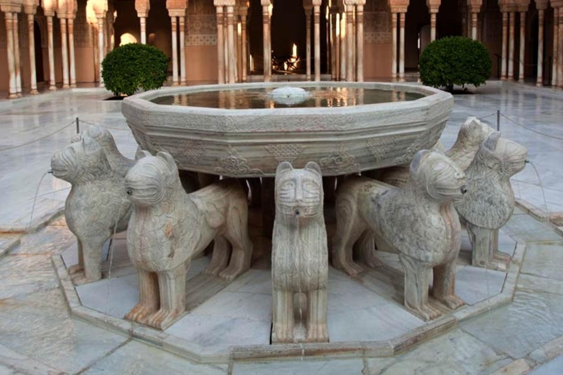 Granada Alhambra Guided Tour with Transport from Seville - Thumbnail 2