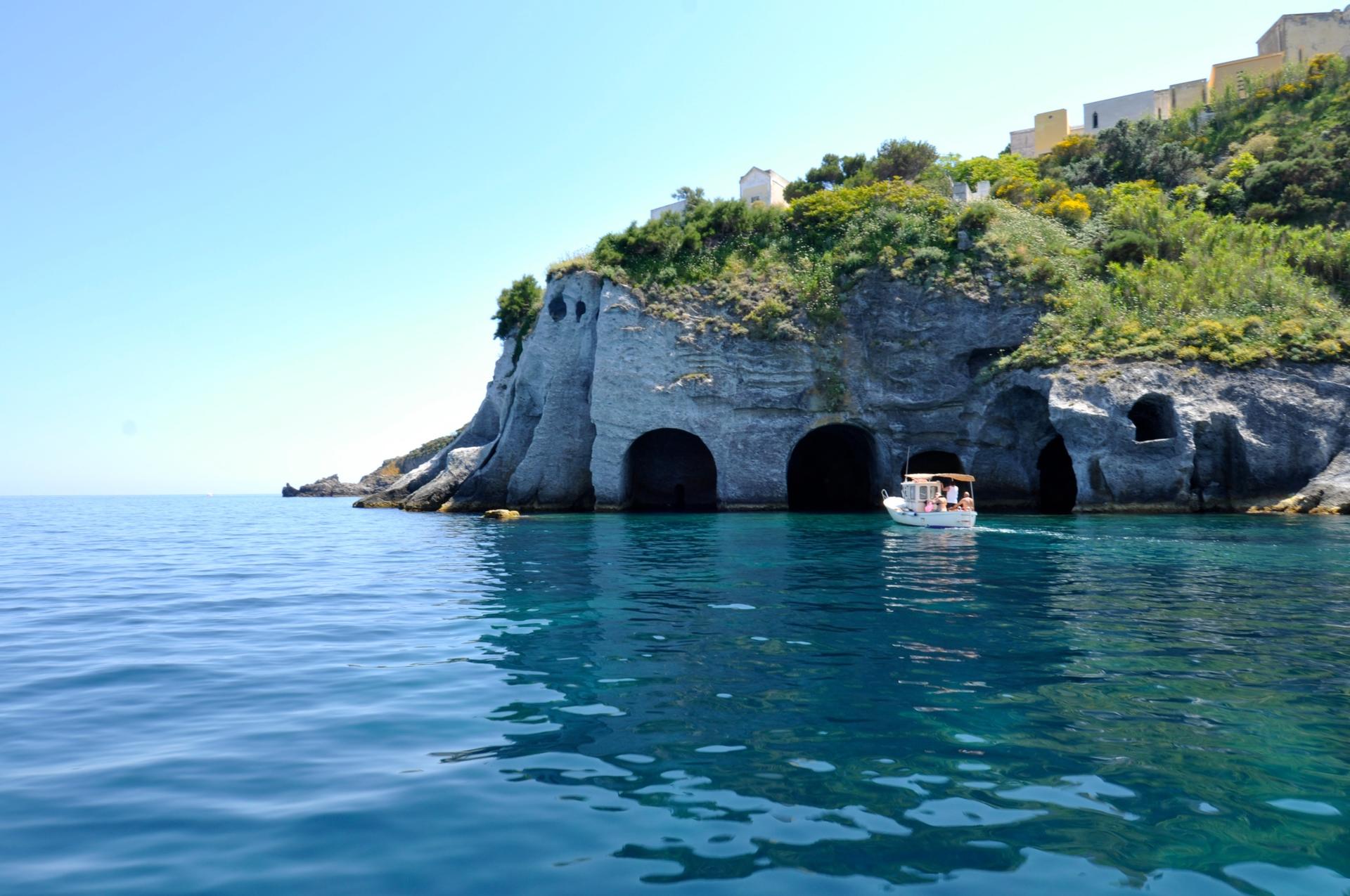 Ponza Island Day Trip from Anzio: Boat Excursion with Lunch - Thumbnail 2