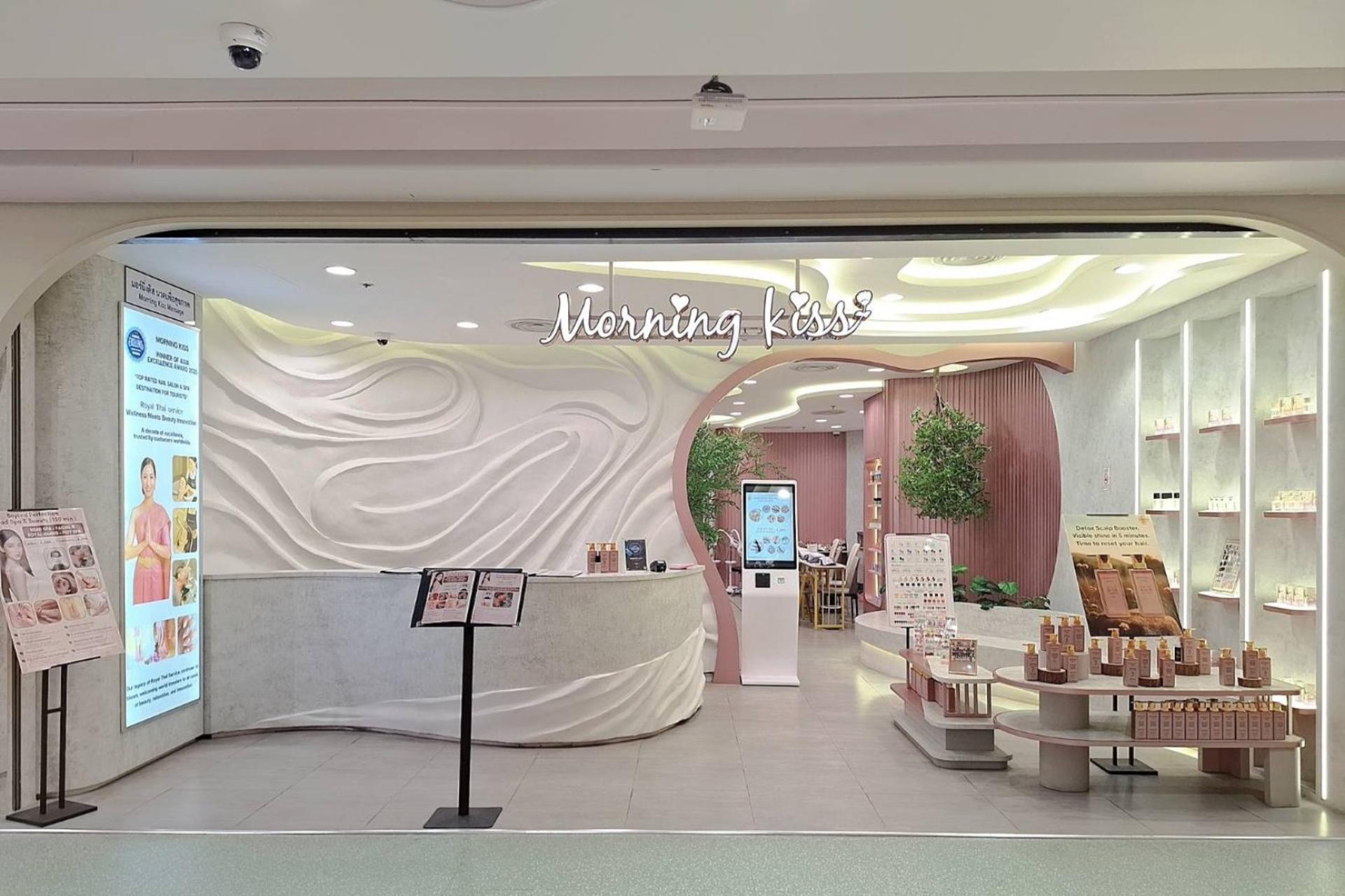 Morning Kiss Blossom Spa at Siam Square in Bangkok - Thumbnail 13