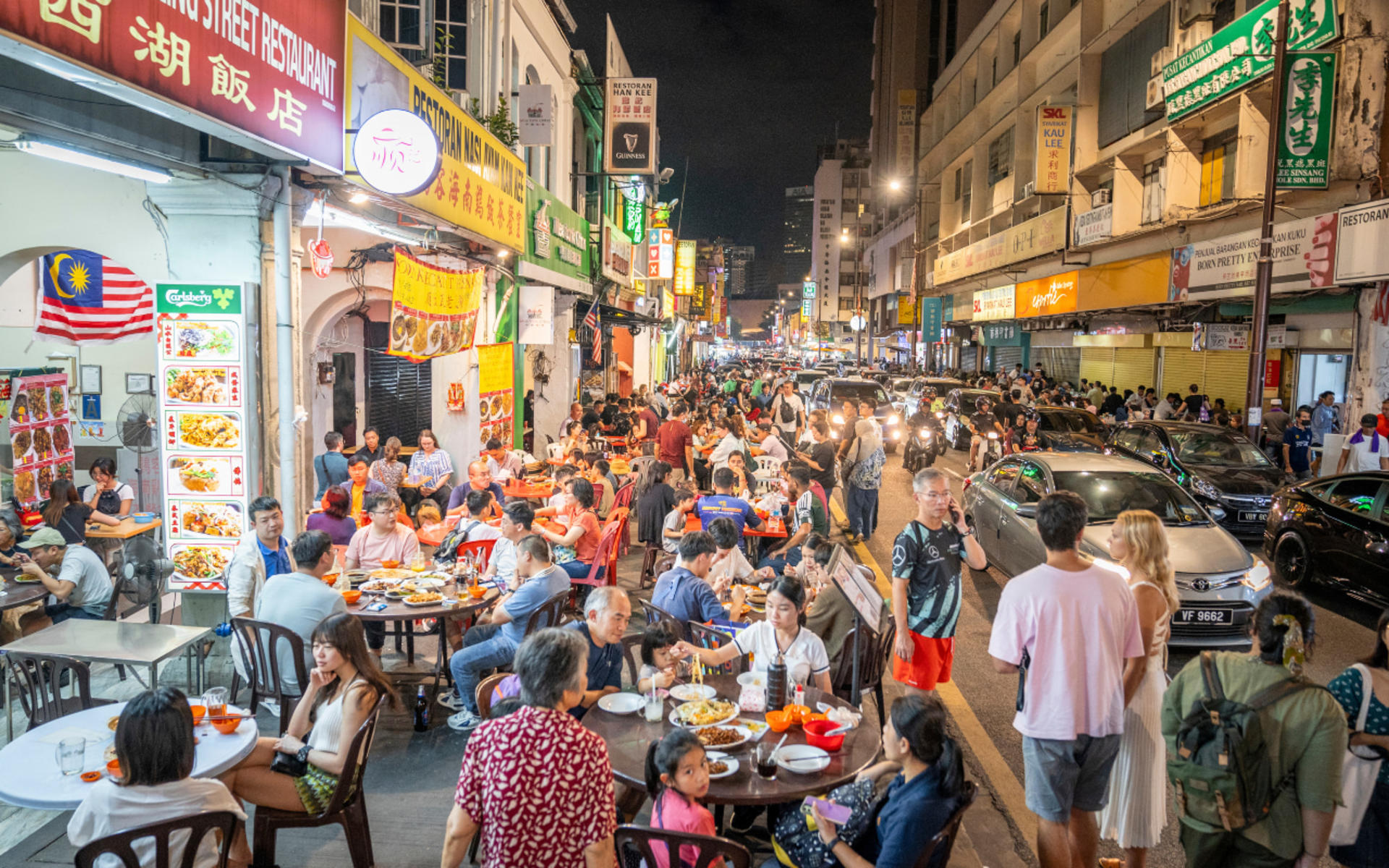 Kuala Lumpur: Nightlife Street Food Tour with 6 Tastings - Thumbnail 14