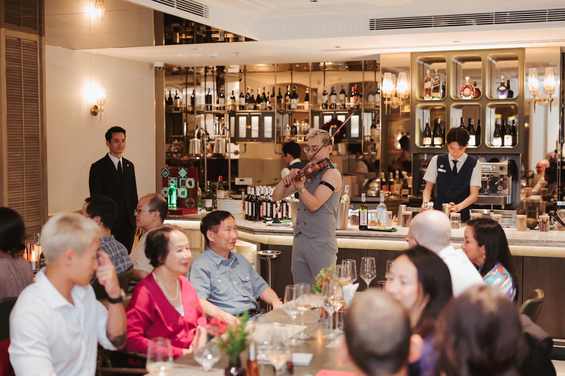 Klook x Link Bistro Saigon: Elegant Dinner Experience in the center  - Thumbnail 15