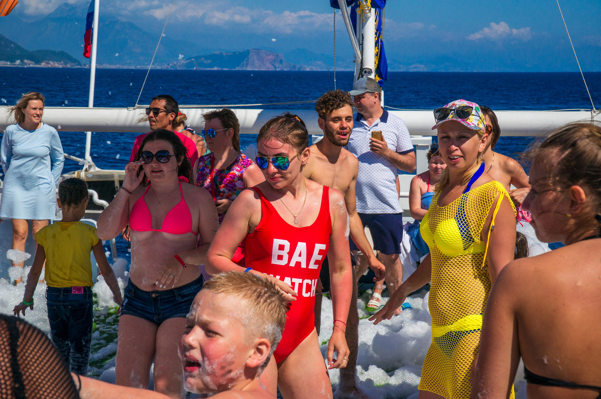 Mega Star Boat Tour with transfer from Kemer - Thumbnail 3