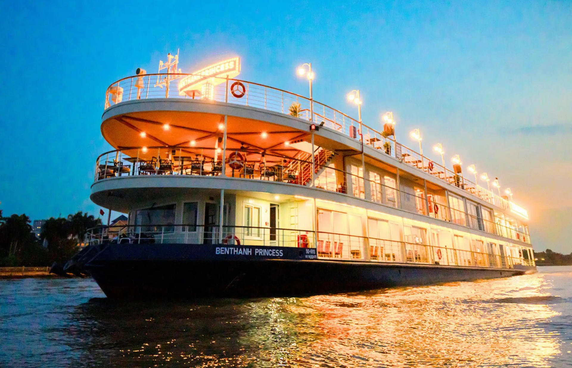 Ben Thanh Princess Luxurious Dining Cruise in Ho Chi Minh City - Image 1