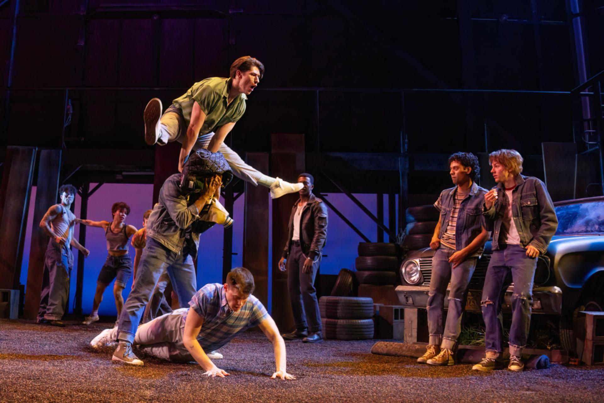 The Outsiders Ticket in New York - Thumbnail 4