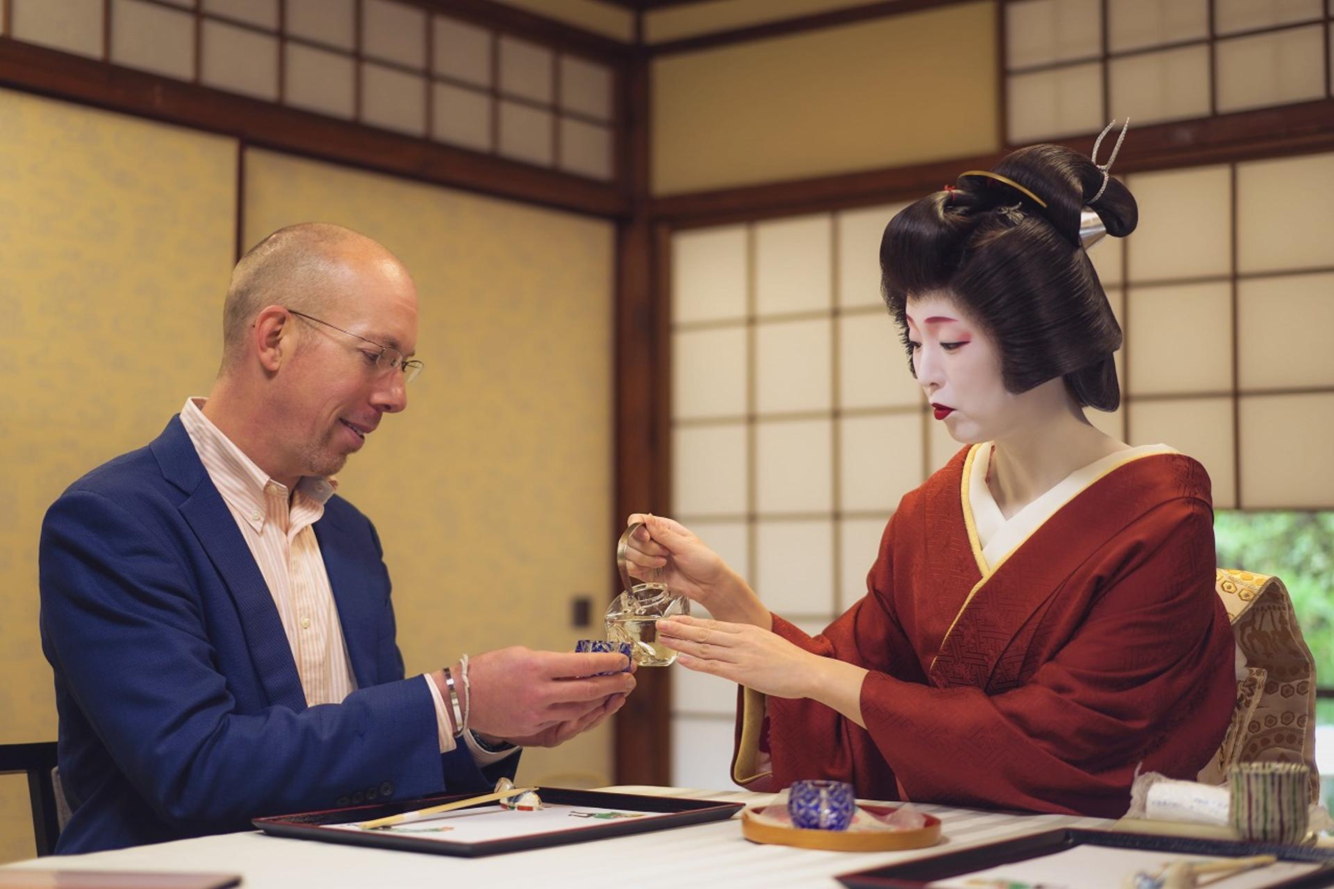 Kyoto Tour with Lunch and Geisha Performance - Thumbnail 8