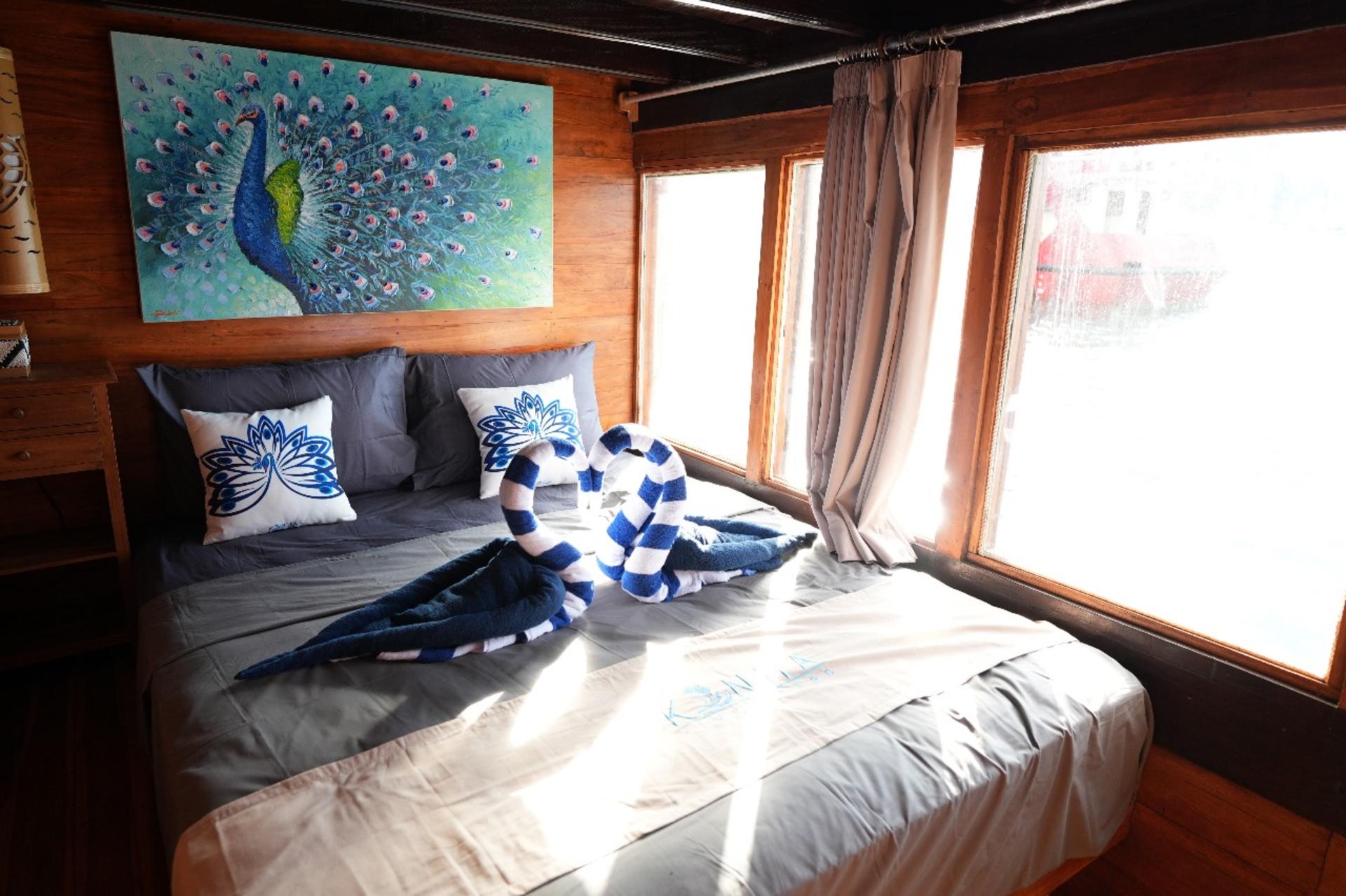 [Luxury Phinisi] 3D2N Sailing Liveaboard from Labuan Bajo - Thumbnail 30