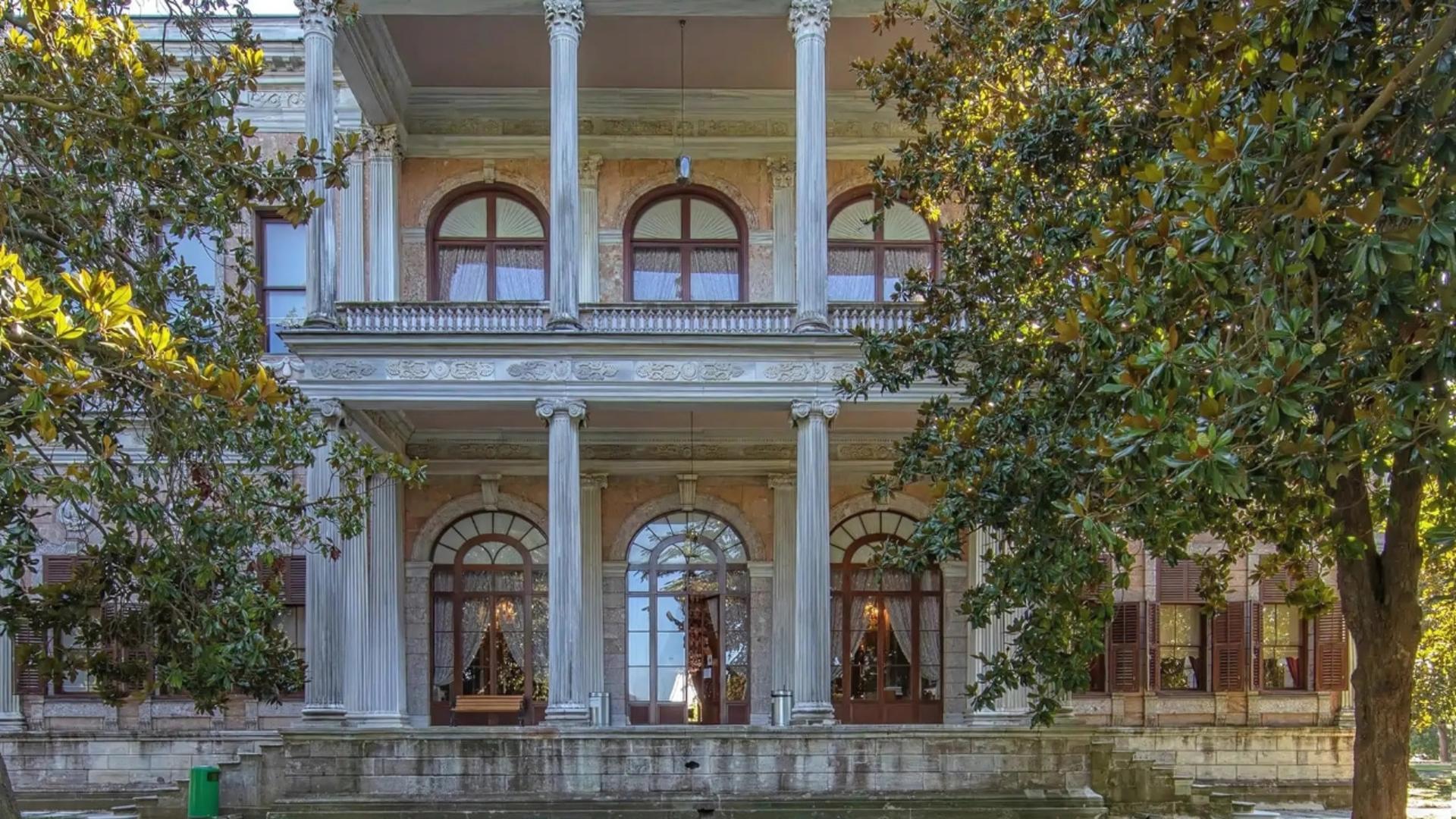 Beykoz Mecidiye Pavilion Skip-the-Ticket-Line Entry with Audio Guide - Thumbnail 4