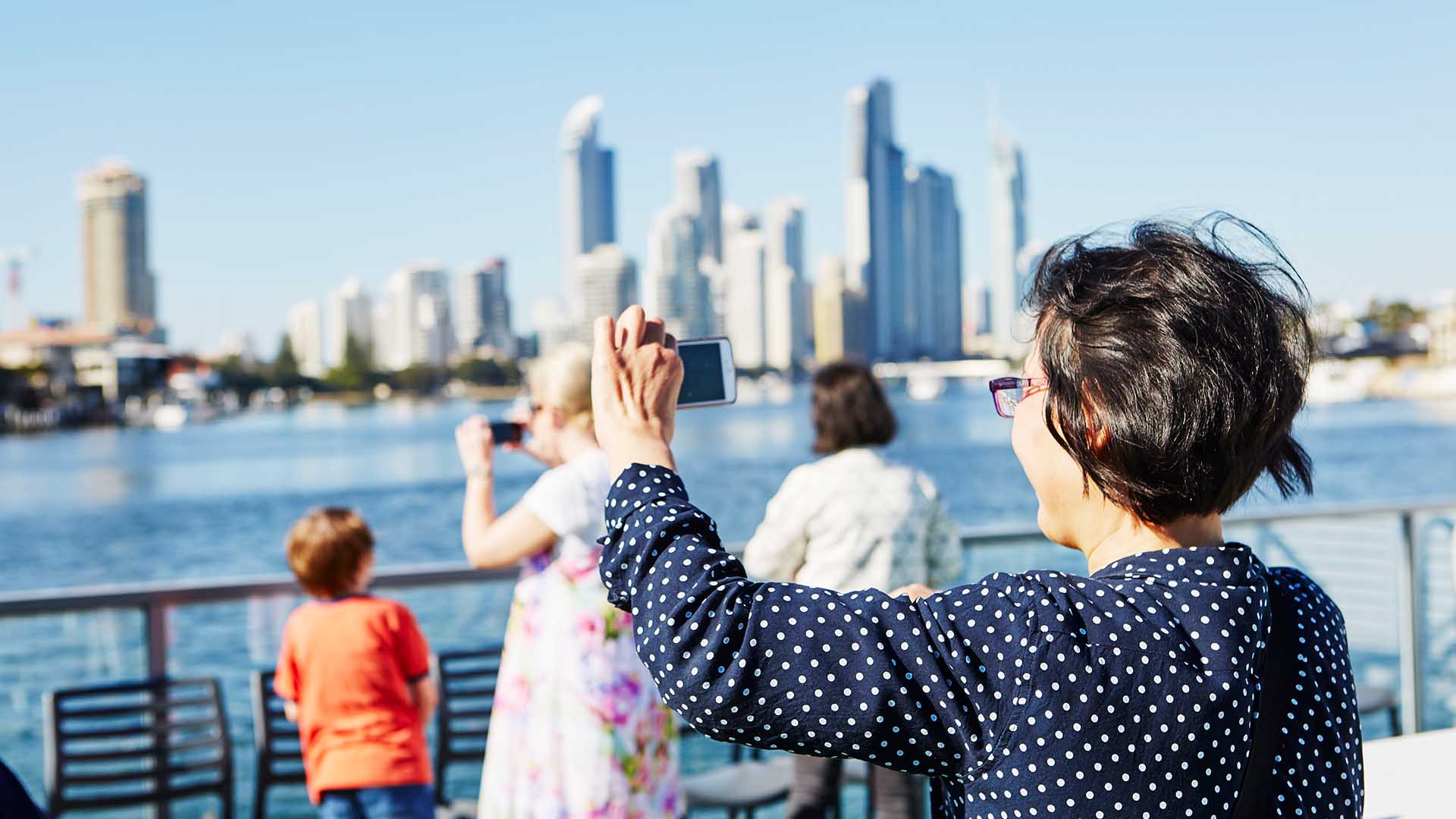 Sightseeing Lunch Cruise in the Gold Coast - Thumbnail 13