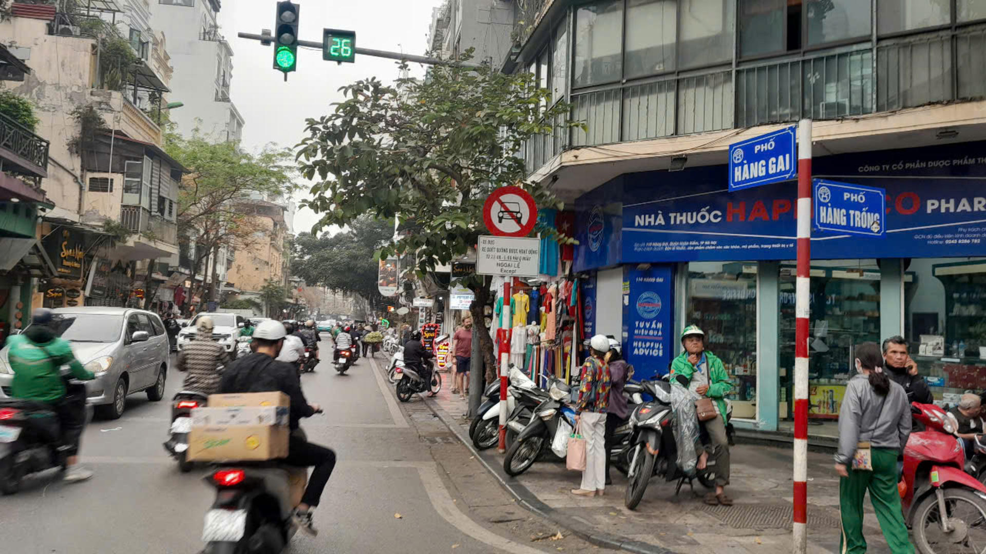Authentic Bat Trang Pottery Class in Hanoi Old Quarter - Thumbnail 13