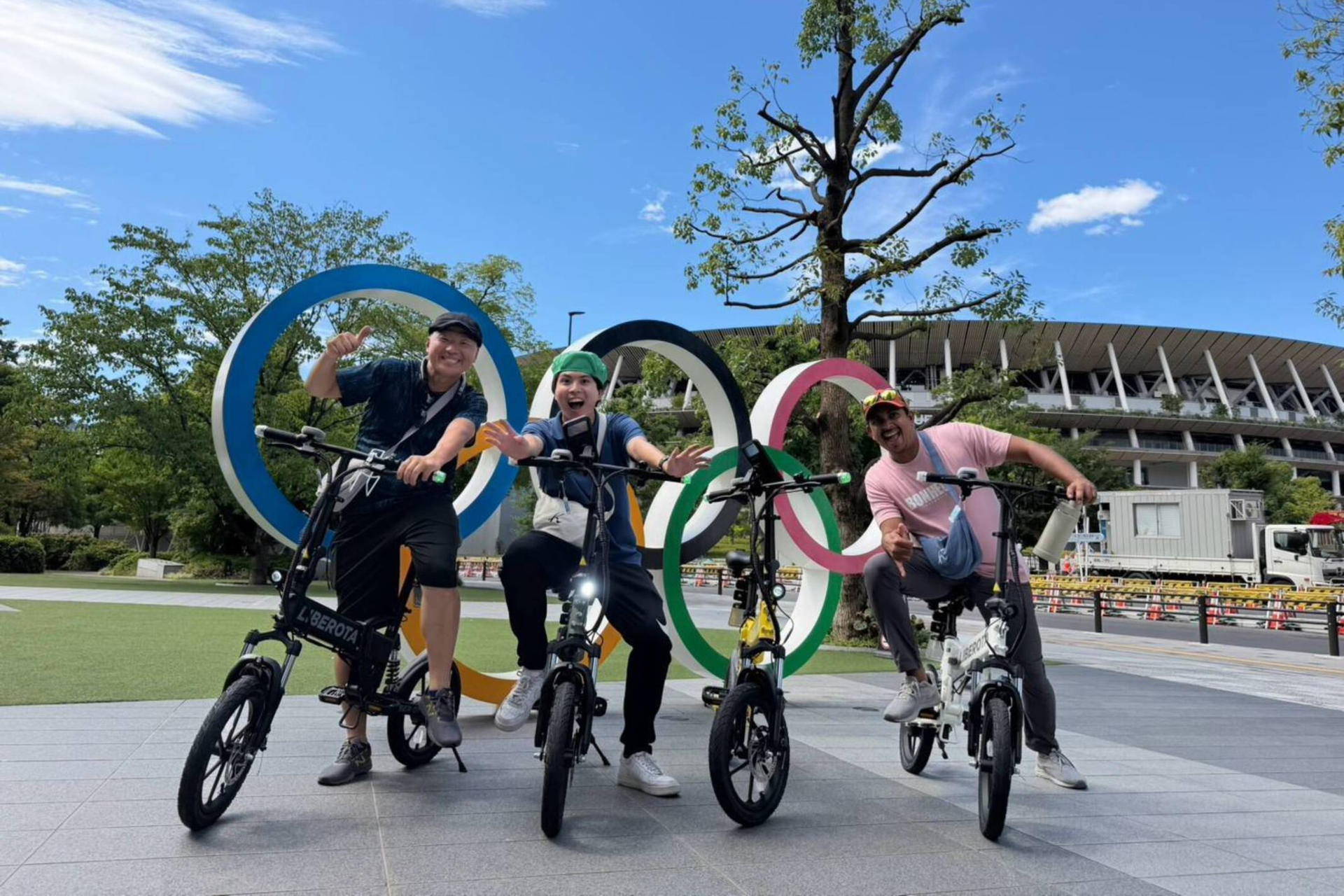Tokyo Shibuya: No License Required, No-Pedal Electric Motorbike Tour - Image 1