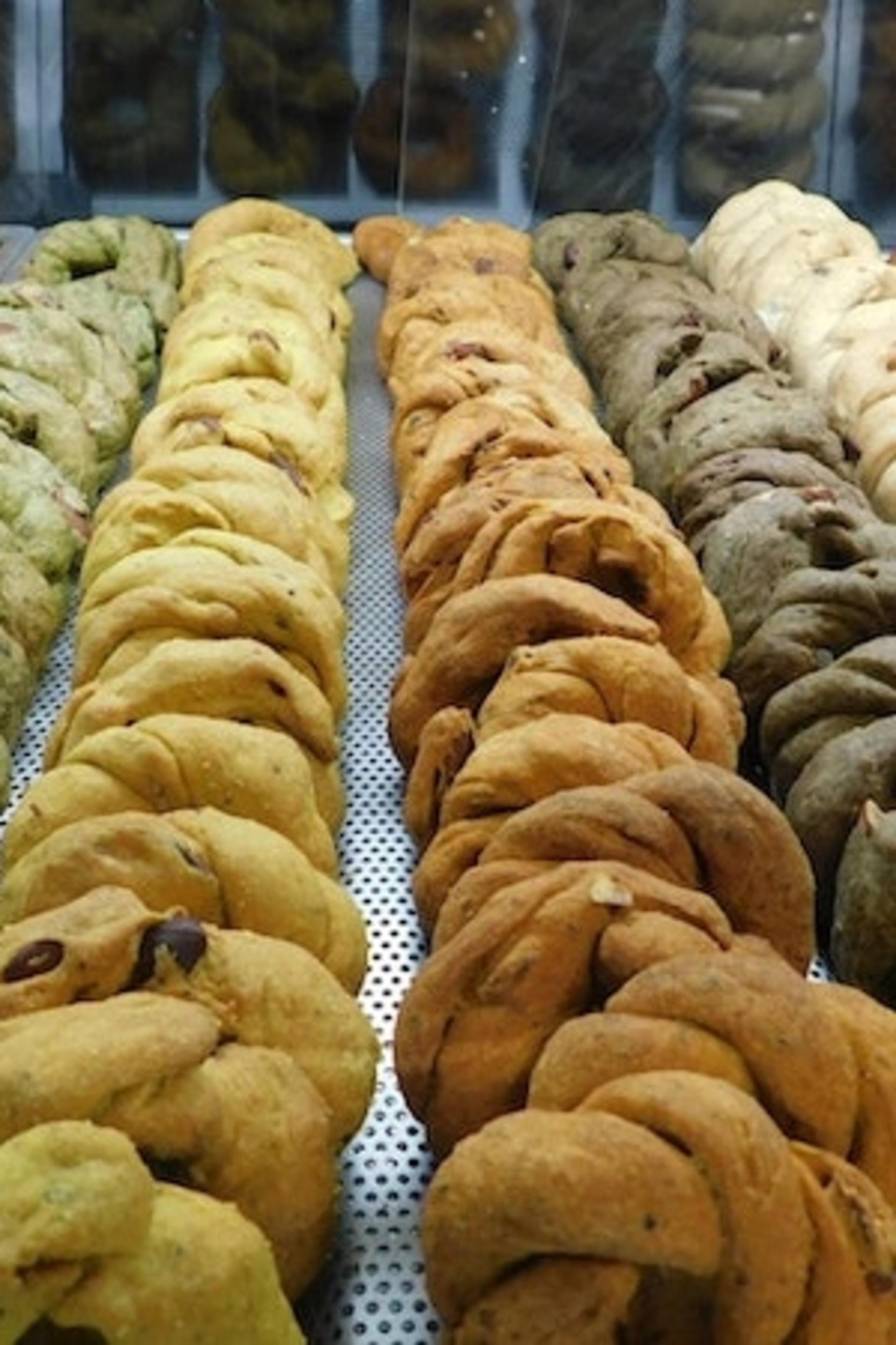 Naples Pizza Tasting and City Center Walking Tour - Thumbnail 3