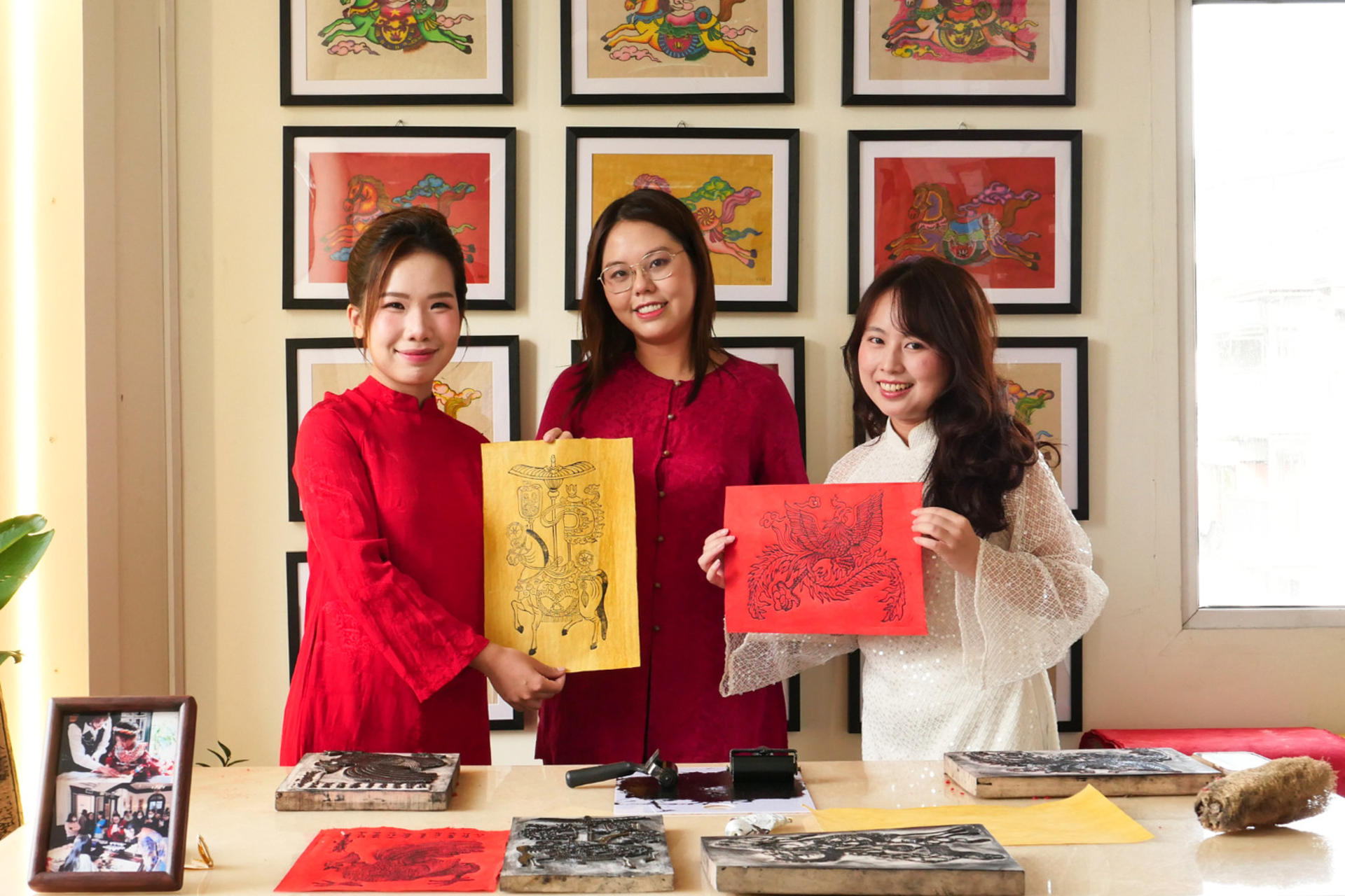 200-Year Folk Art Workshop: Craft Your Heritage Souvenir in Hanoi - Image 1