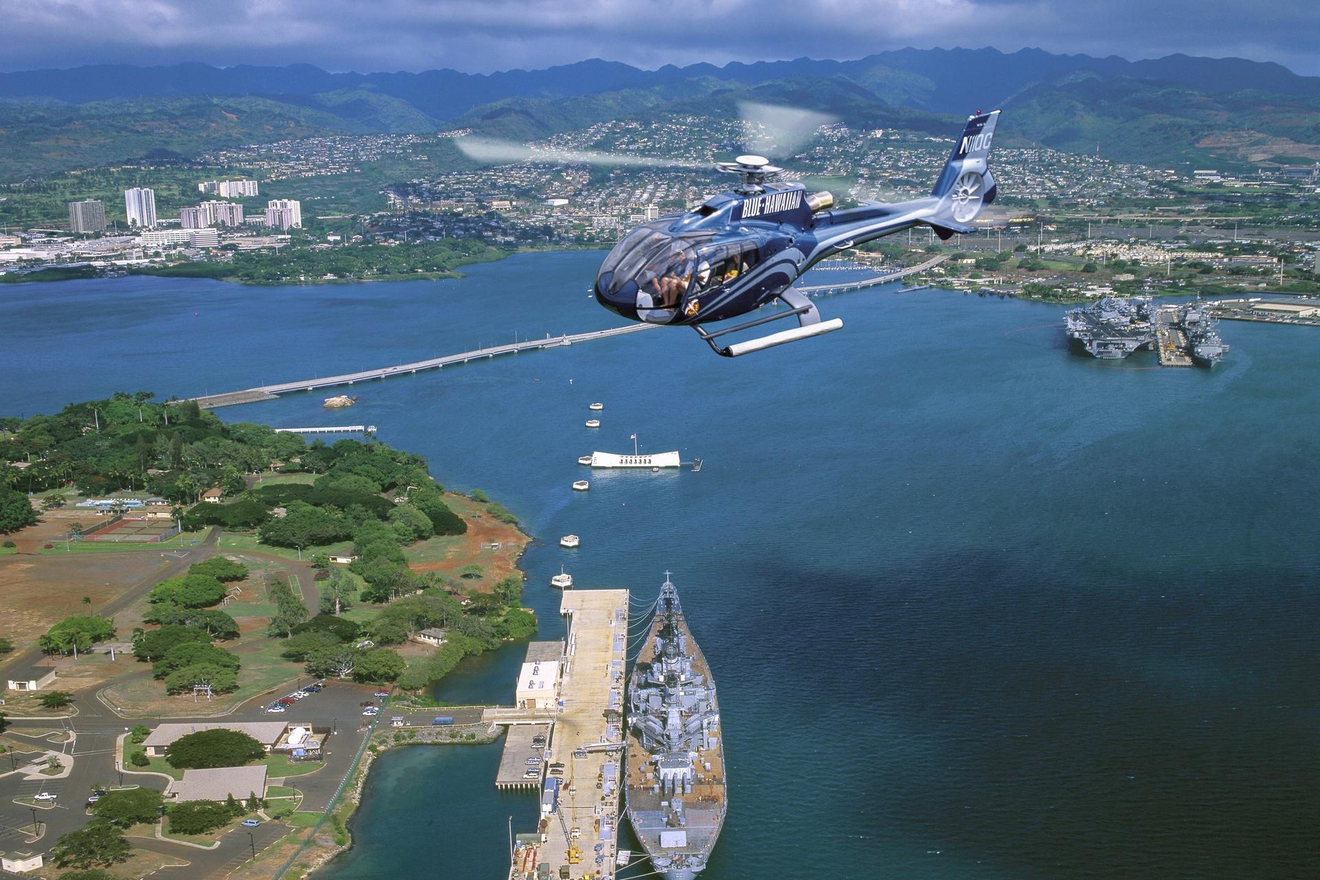Complete Island Oahu Helicopter Tour  - Thumbnail 9