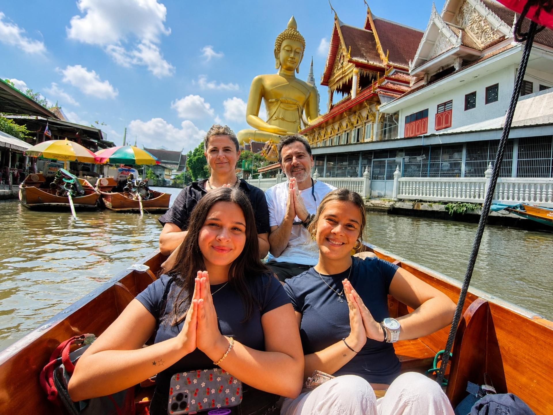 Private Local Big Buddha Canal Boat Tour in Bangkok - Thumbnail 4