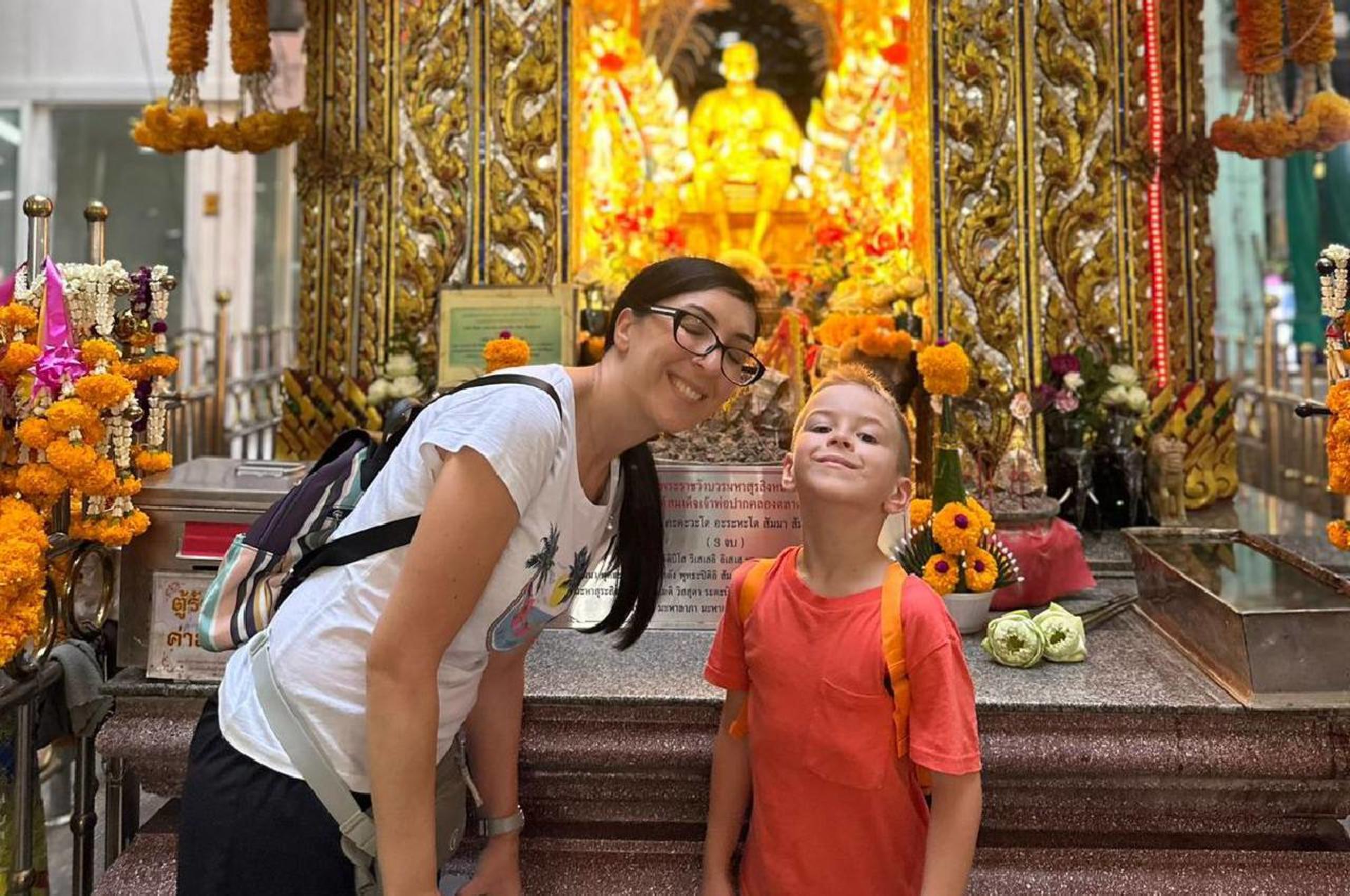 Bangkok Night Tour: Food, Temple & Tuk-Tuk - Thumbnail 9