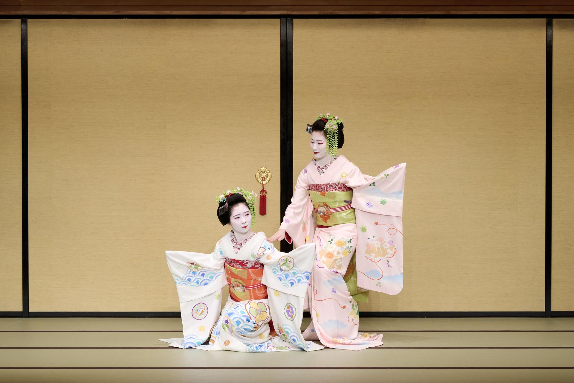 Gion Corner: Traditional Arts Performance - Image 1