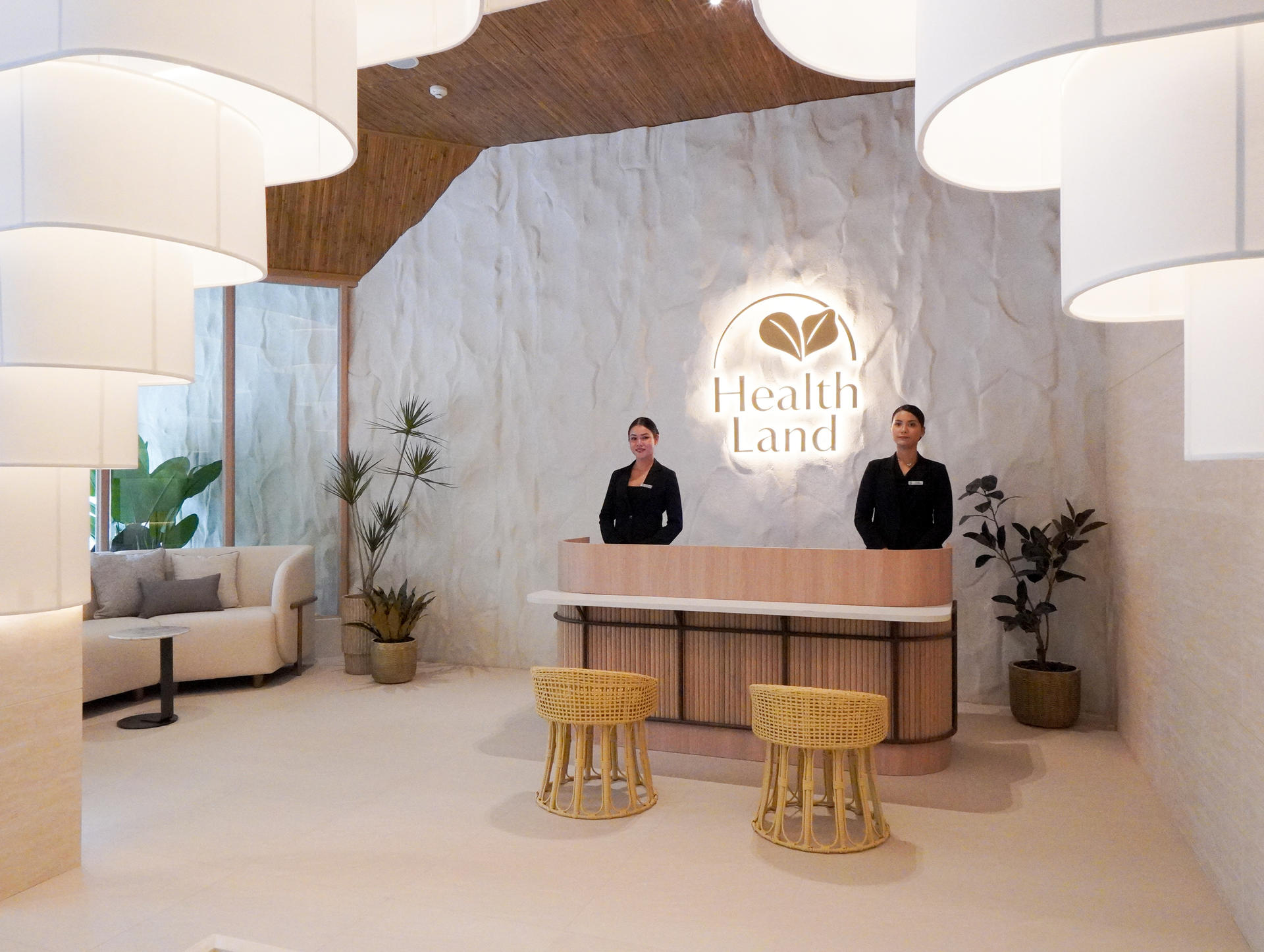 Health Land Spa at Surawong in Bangkok - Thumbnail 4