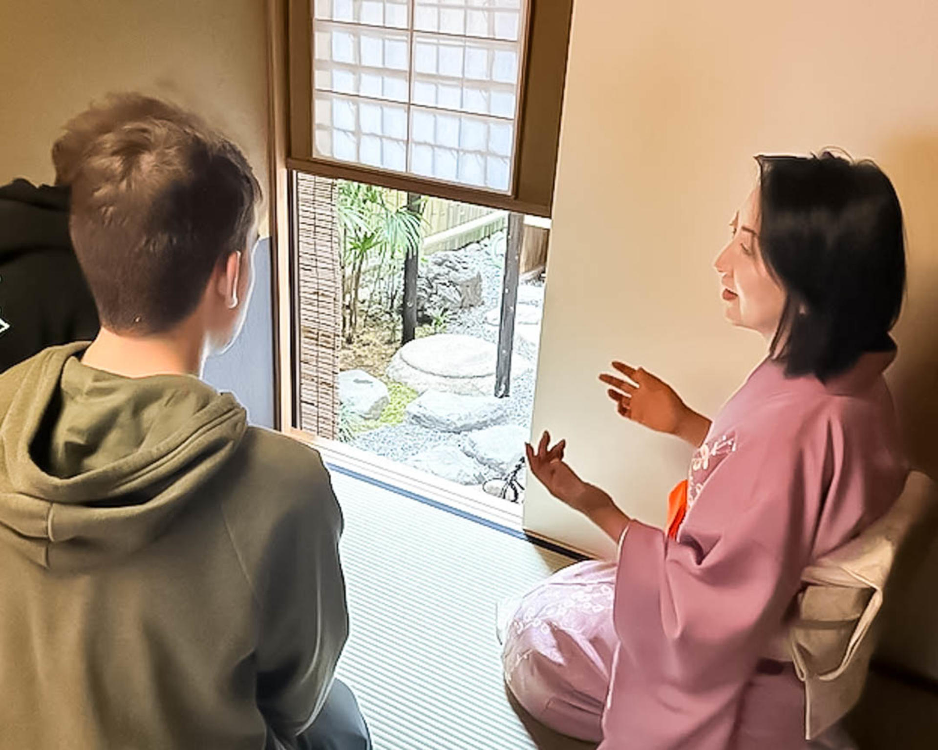 Experience an Authentic Kyoto Tea Ceremony (1 Hour) - Thumbnail 2