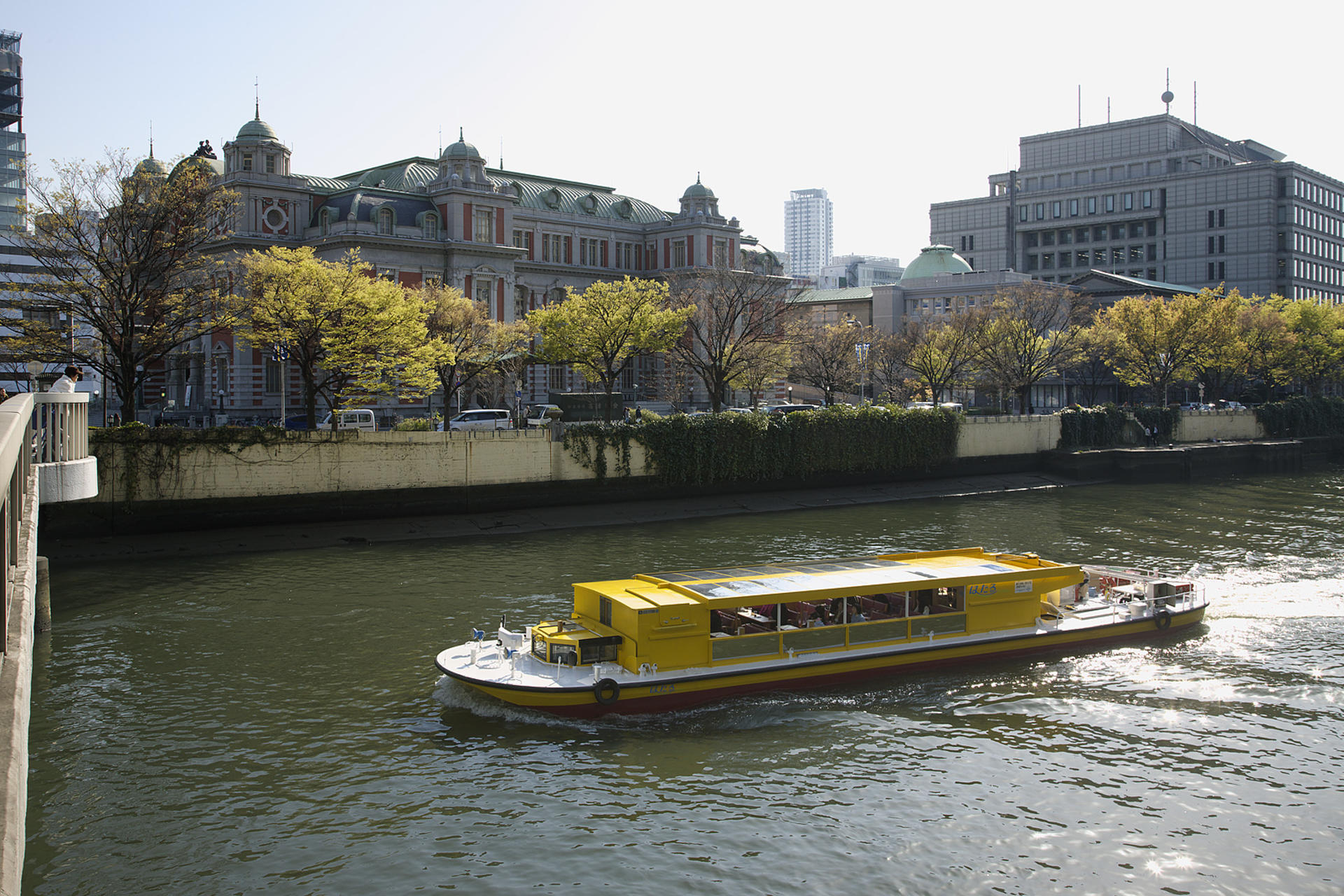 Osaka River Cruise: Naniwa Exploration Cruise with Rakugo or  Tombori River Cruise - Thumbnail 2