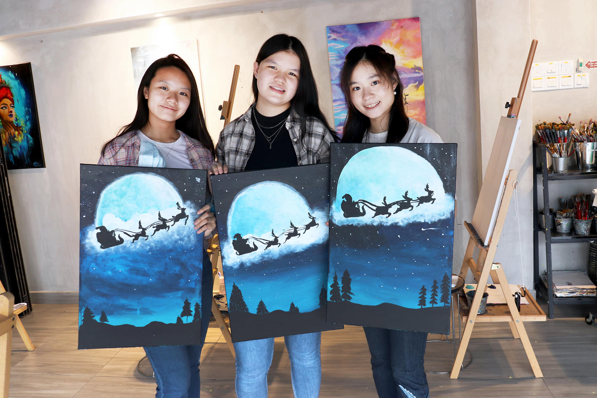 Glow in The Dark Sip & Paint Experience in Kuala Lumpur - Image 1