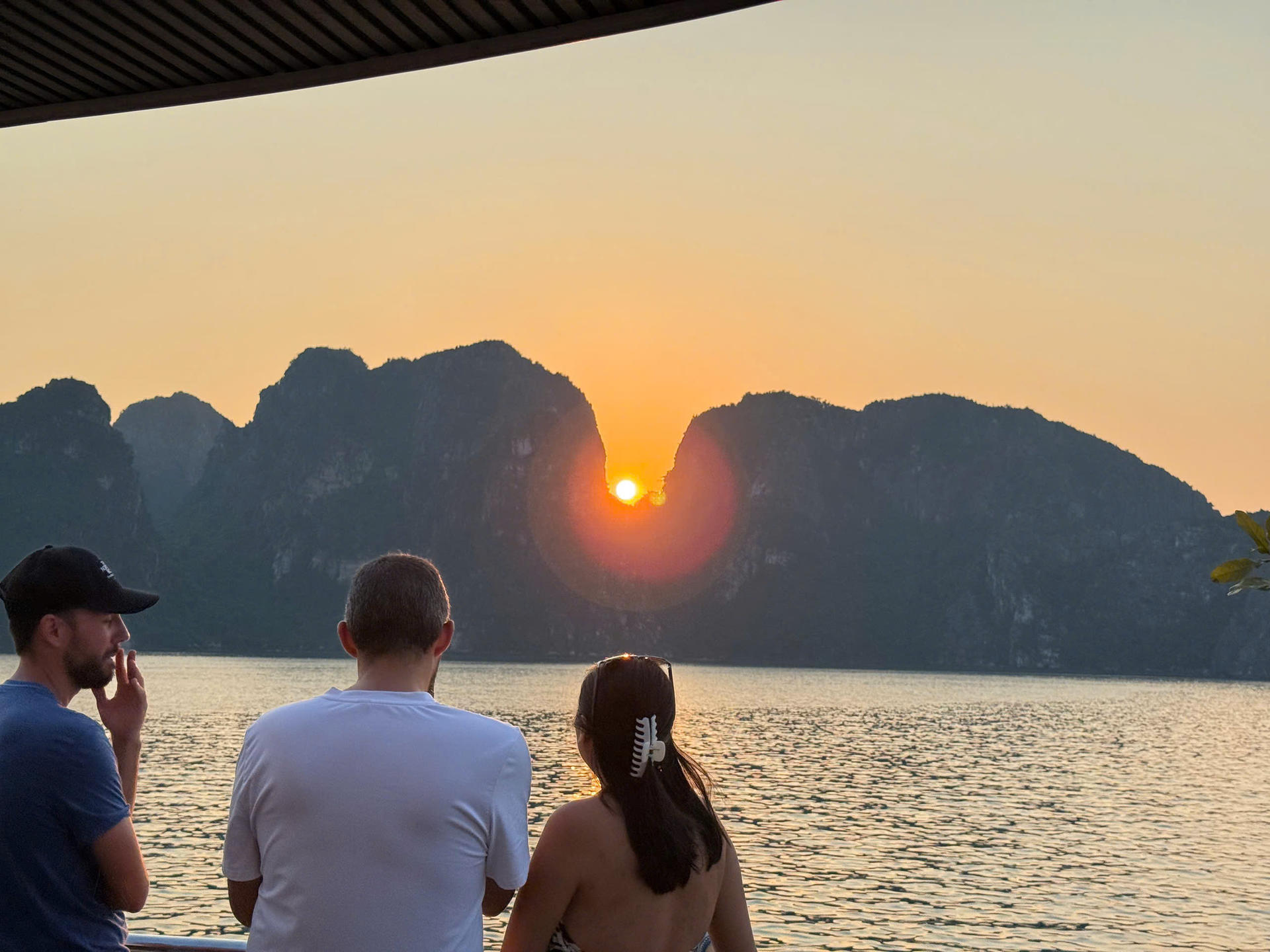 Dragon King 1 Day Cruise: Ha Long Bay Tour with Sung Sot & Ti Top - Thumbnail 49