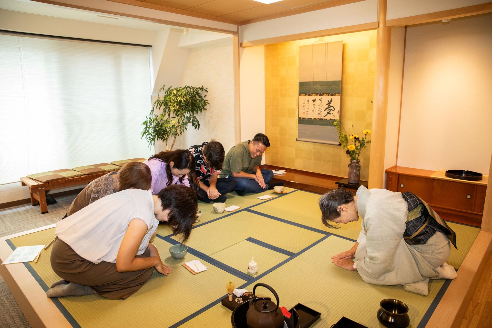Tea Ceremony Experience in Asakusa Tokyo - Thumbnail 5
