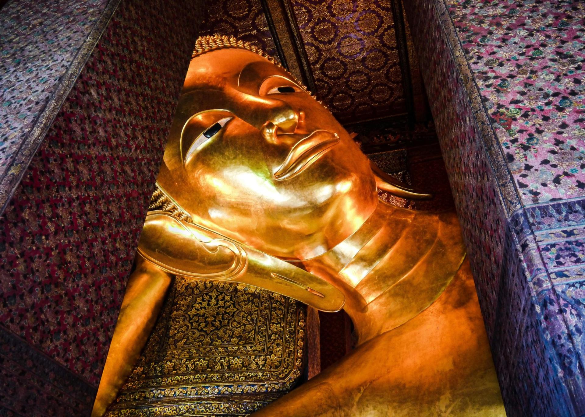 Bangkok Grand Palace Wat Arun Half-Day Guided Tour with Boat - Thumbnail 5