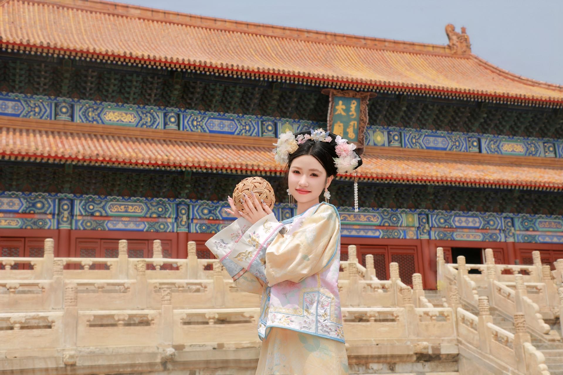 Beijing Ancient Costume Experience Photography [Free Choice of Clothing + Exquisite Makeup & Styling + Professional Photographer] - Thumbnail 58