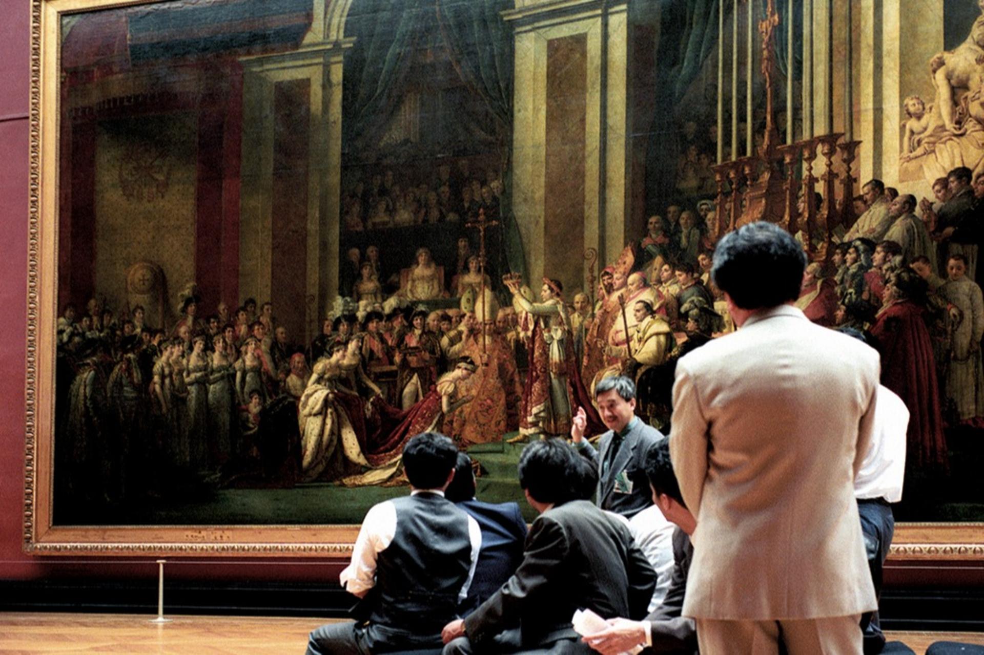 Palace of Versailles and Louvre Small Group Tour in Paris - Thumbnail 5