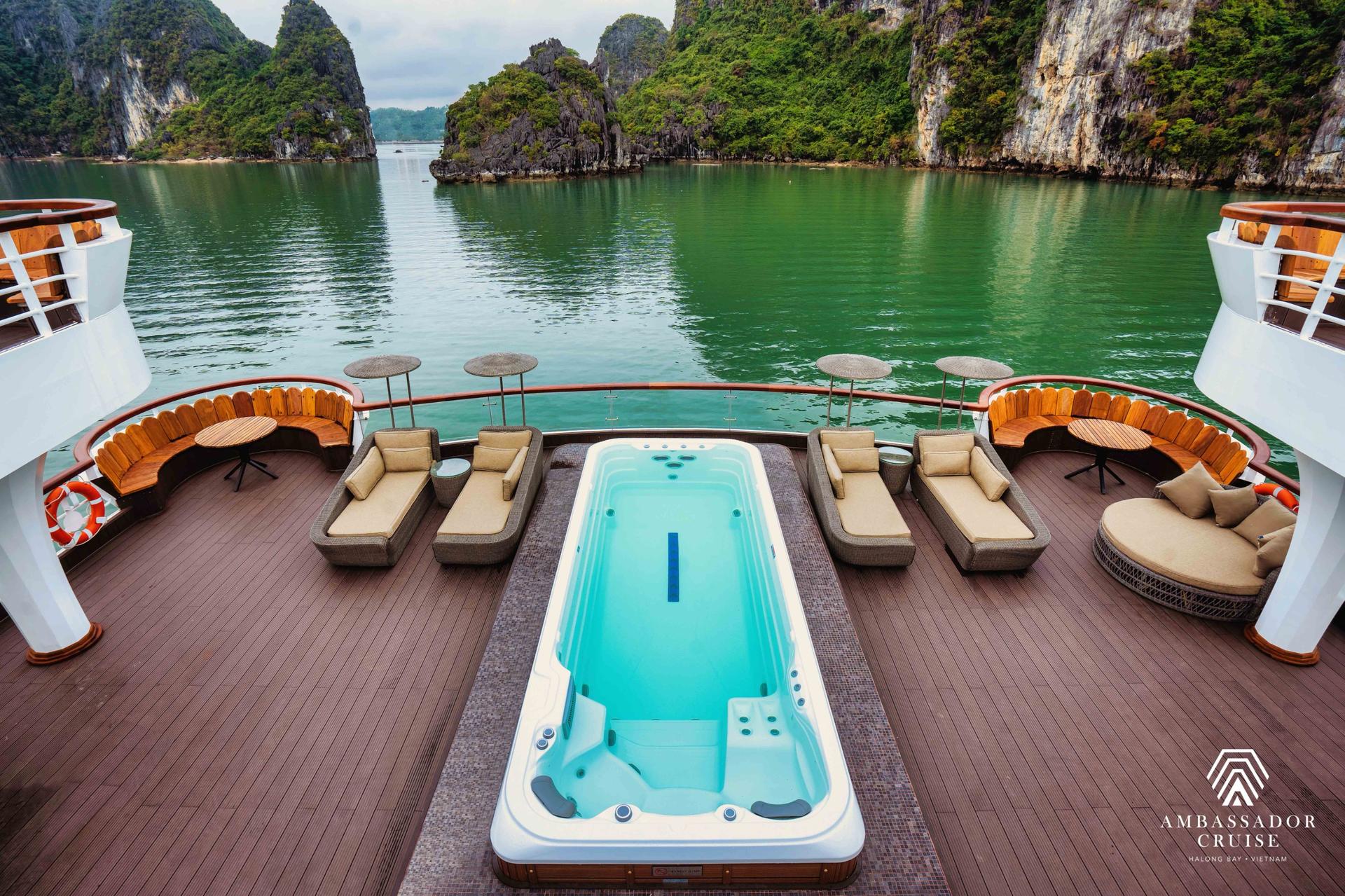 Ambassador Day Cruise: Ha Long Bay Tour with Sung Sot & Ti Top - Thumbnail 3