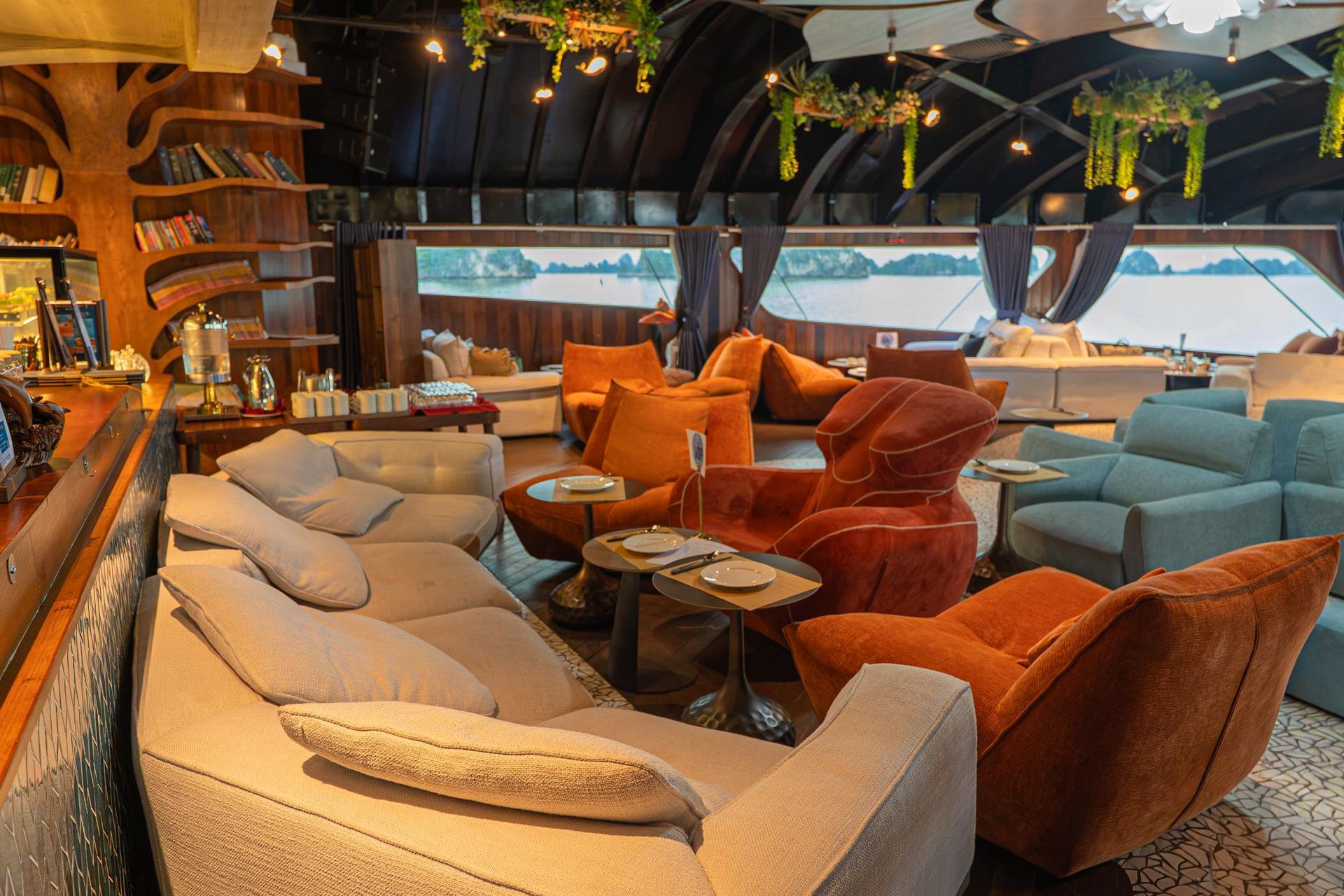 Dolphin Day Cruise: Ha Long, Sung Sot, Ti Top with Luxury Transfer - Thumbnail 28