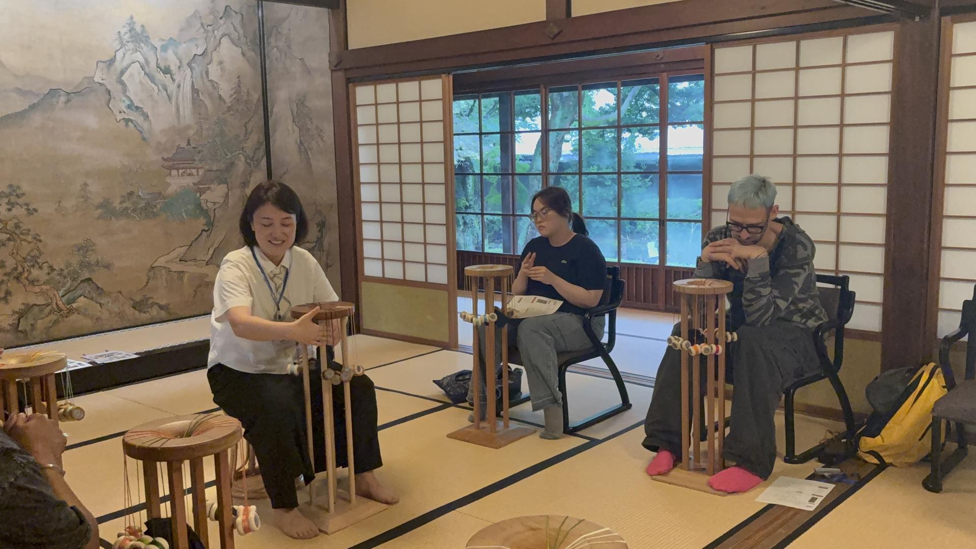 Kumihimo Strap & Bracelet Making Experience at Kujo-kan in Tokyo (Tokyo National Museum / Domyo) - Thumbnail 11