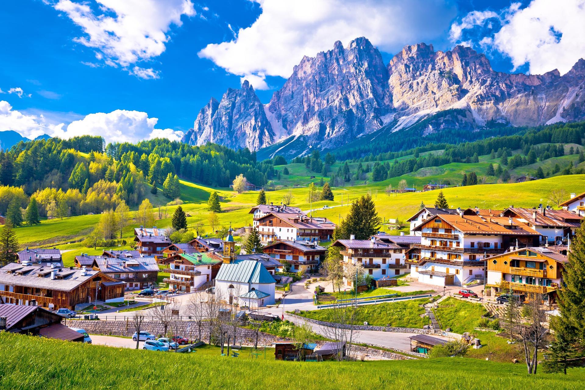 Dolomites, Lake Misurina, and Cortina Tour - Thumbnail 4